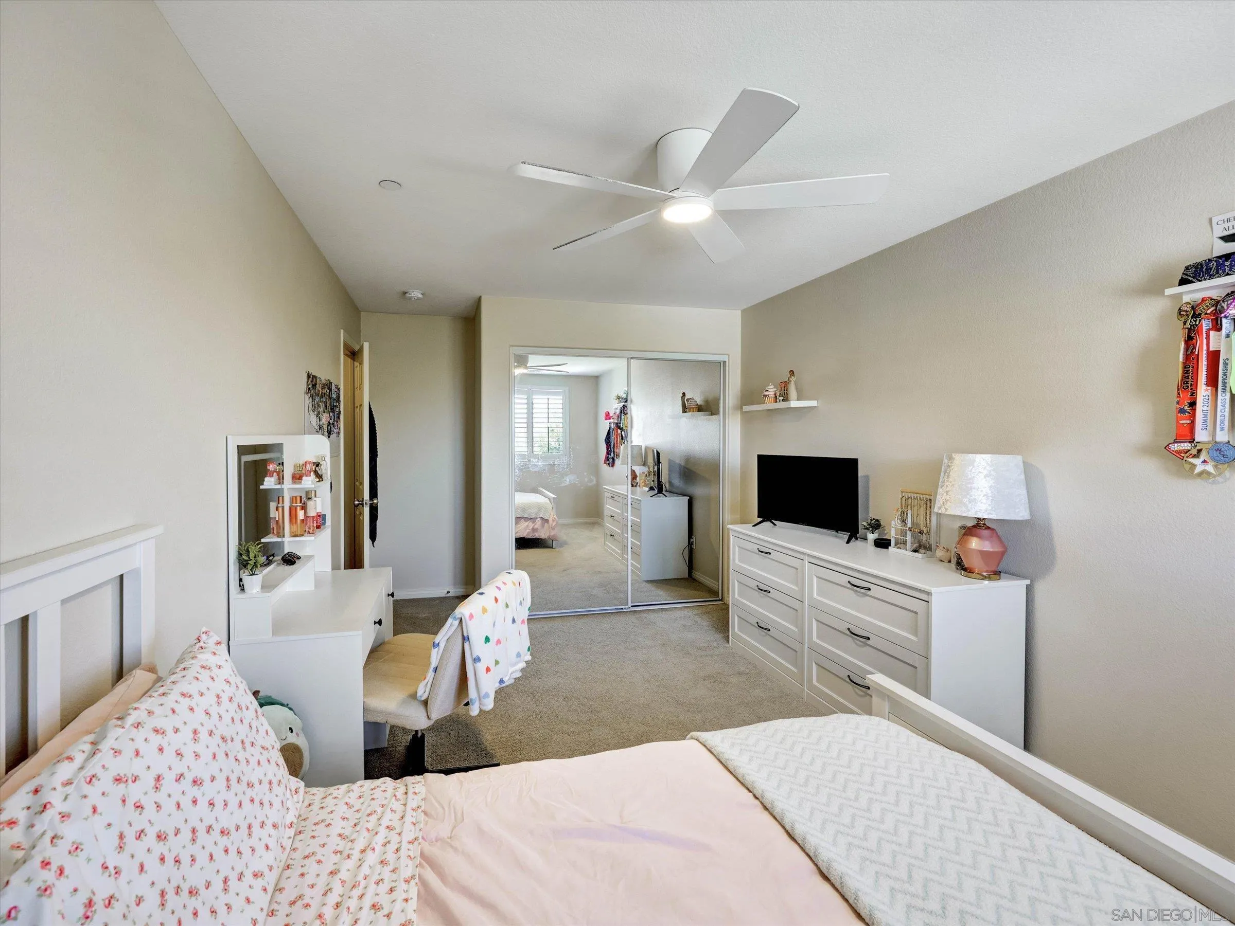 https://cdn.realtyfeed.com/cdn/127/260017974/6facaa7660053474e54079b67428626f.webp