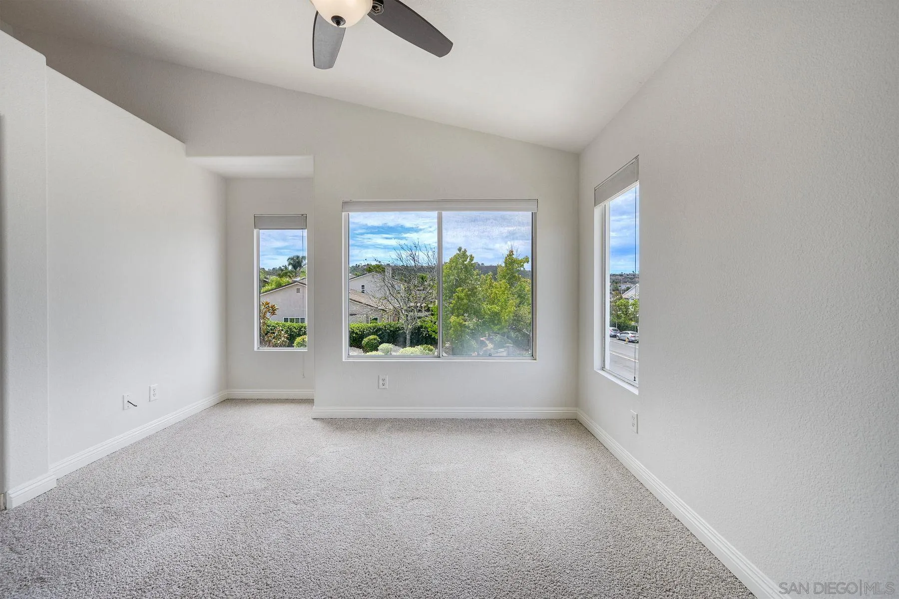 Photo #21: 260017976 Listing: Photo #21