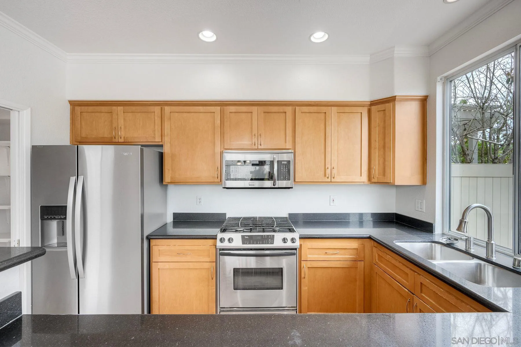 Photo #11: 260017976 Listing: Photo #11