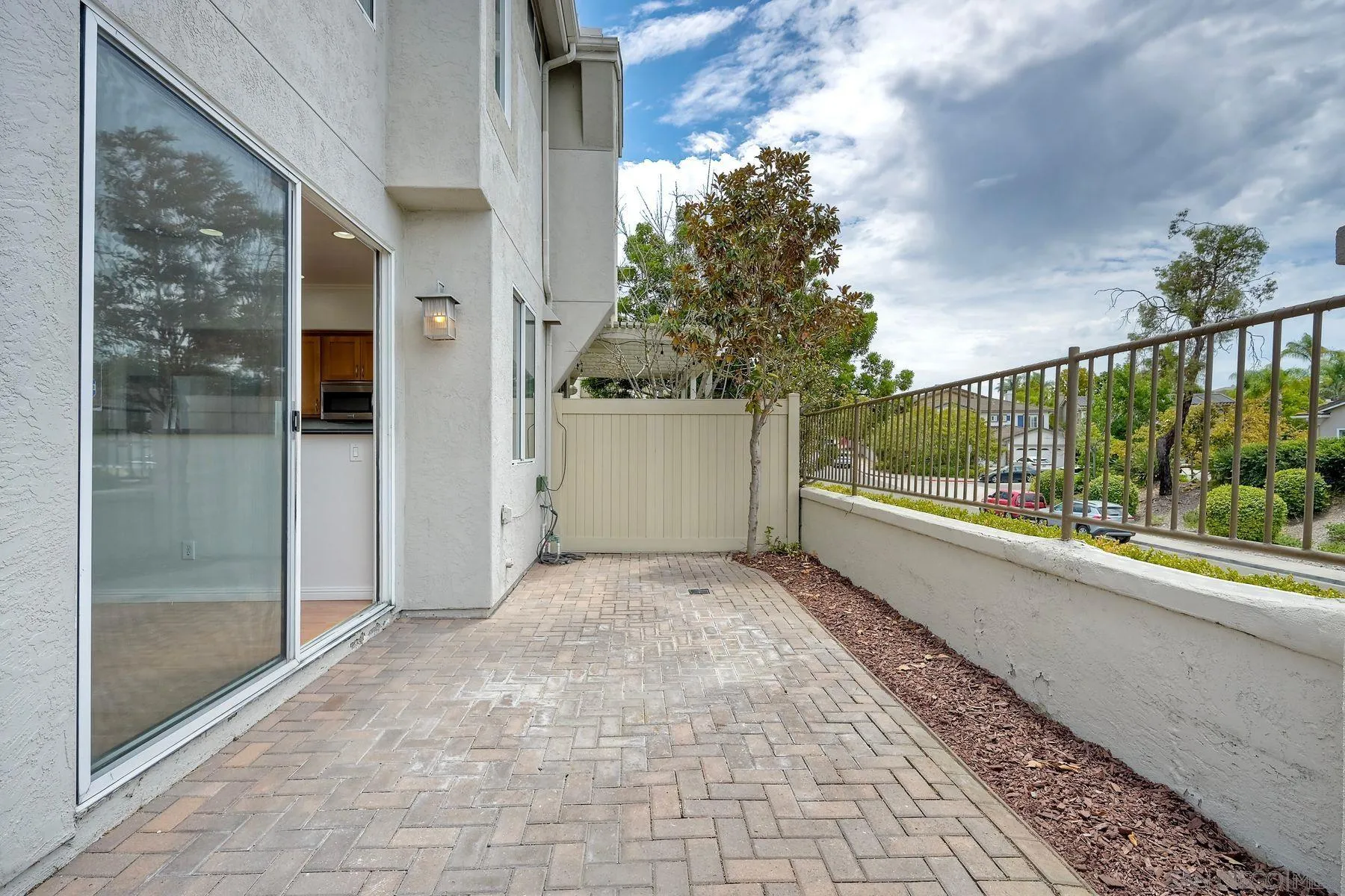 Photo #14: 260017976 Listing: Photo #14