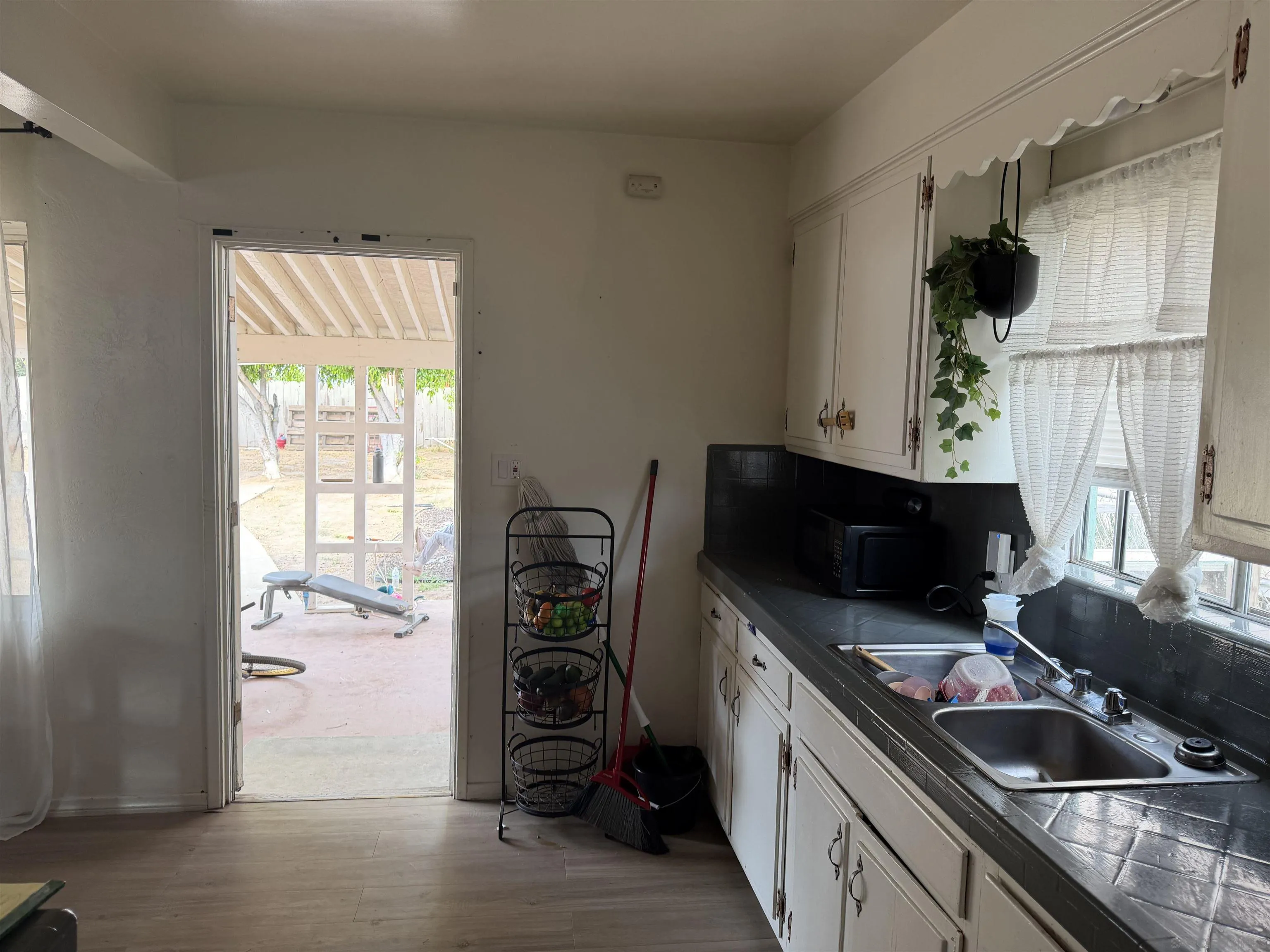 https://cdn.realtyfeed.com/cdn/127/260017977/024ac7cbdf3ee6af671992bb1d3a8060.webp