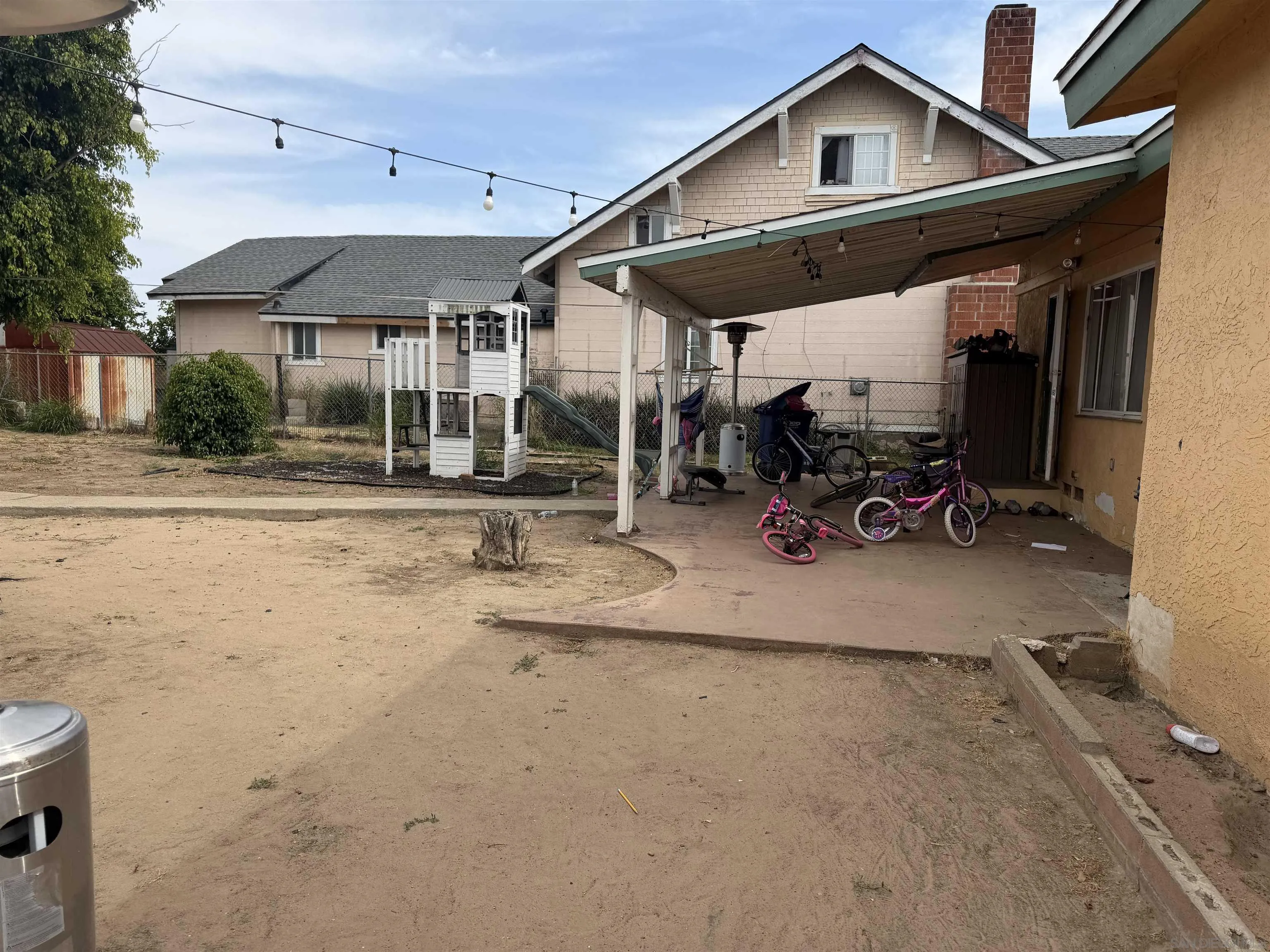 https://cdn.realtyfeed.com/cdn/127/260017977/67788ac605df350a8ec138ab6464371c.webp