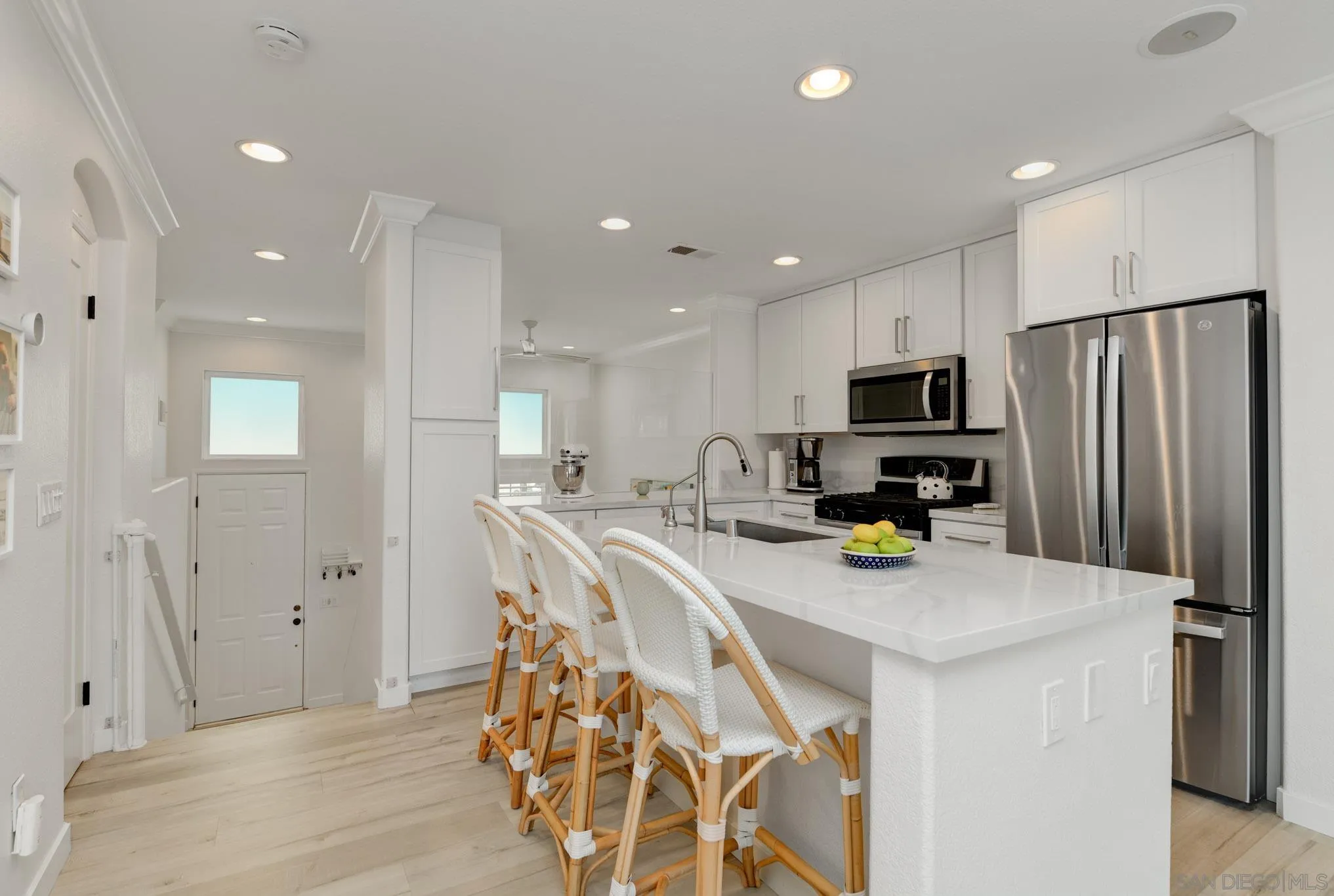 Photo #6: 260017979 Listing: Photo #6