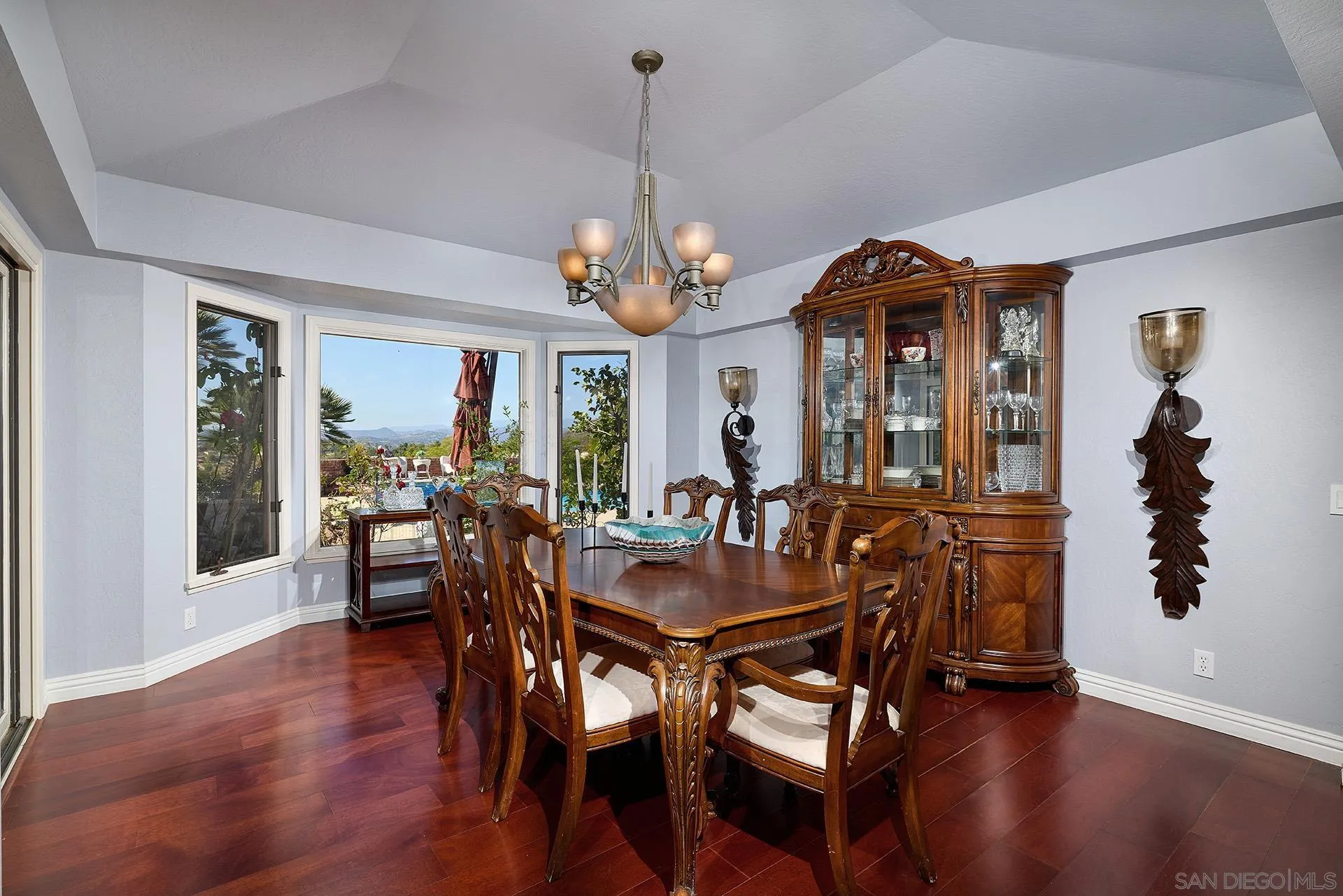 https://cdn.realtyfeed.com/cdn/127/260017984/b1d3f0ccce53d199a7edd22dce101c7c.webp