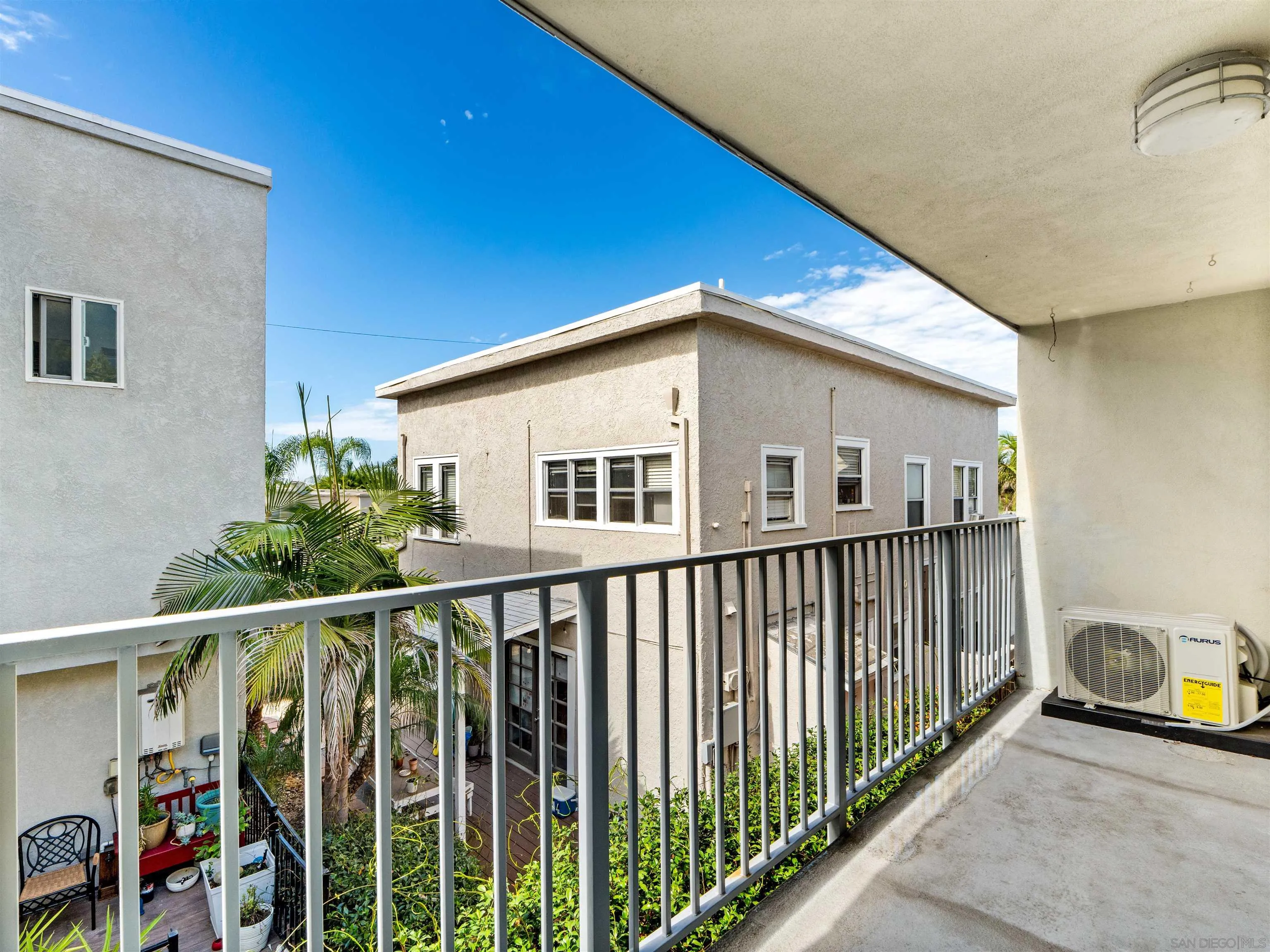 https://cdn.realtyfeed.com/cdn/127/260017987/3df04dae1cfe2346d6332453eb9be42a.webp