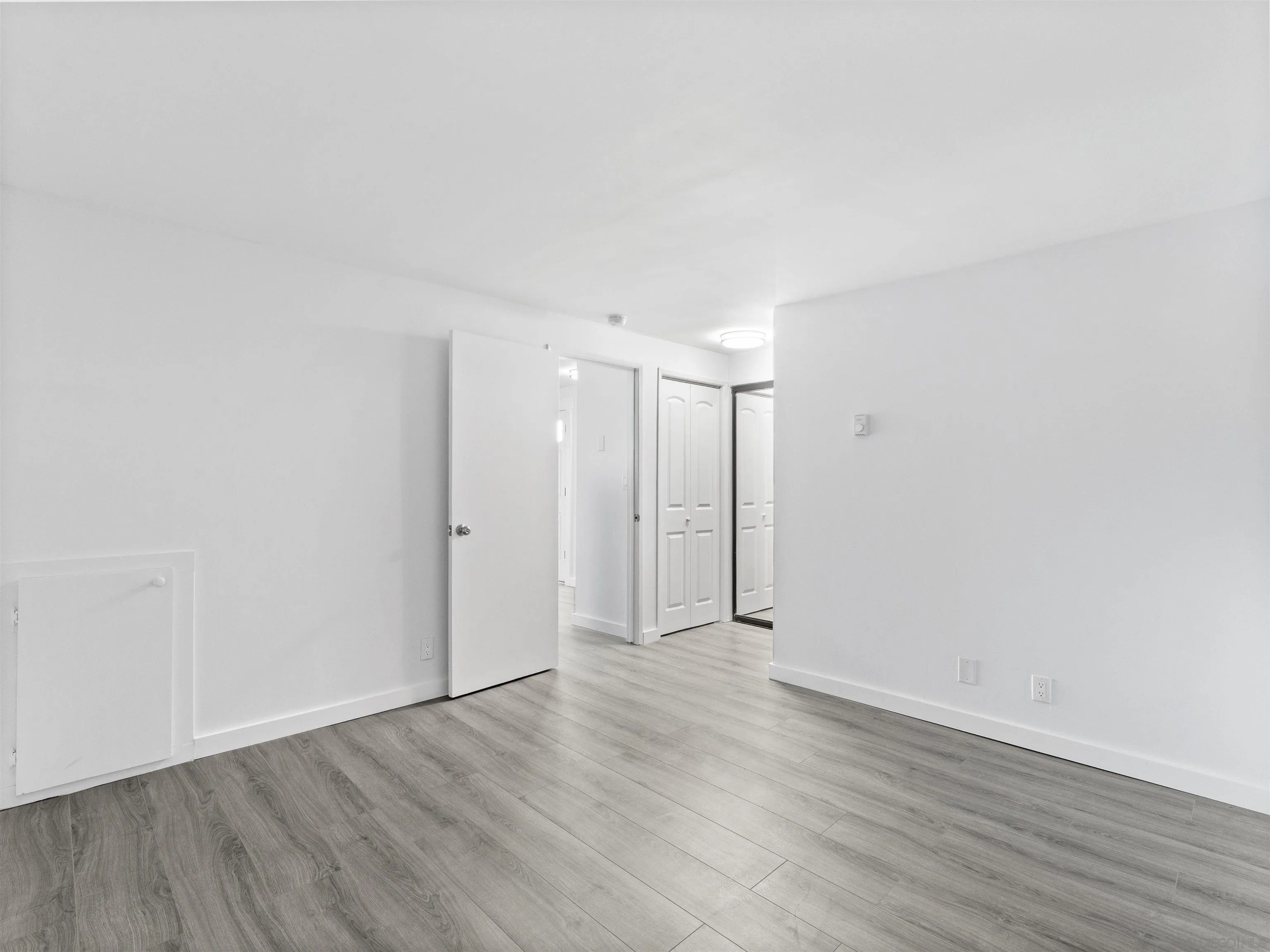 https://cdn.realtyfeed.com/cdn/127/260017987/86f56d2dcb6acbdb8bcfb167332a13ce.webp