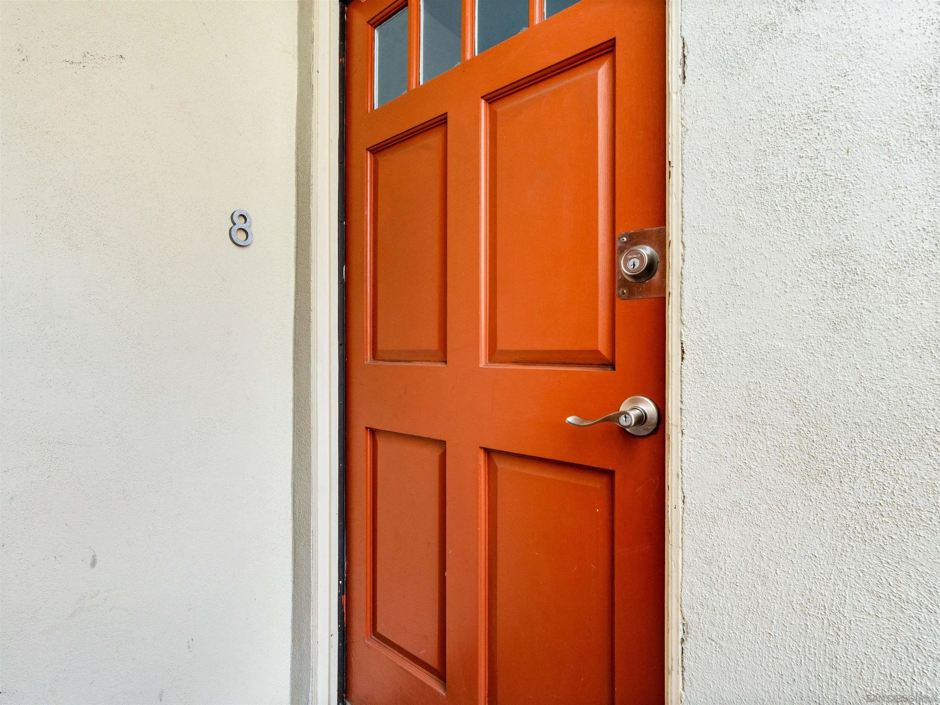https://cdn.realtyfeed.com/cdn/127/260017987/a9f86e314345b902f3eee747a5c30feb.webp
