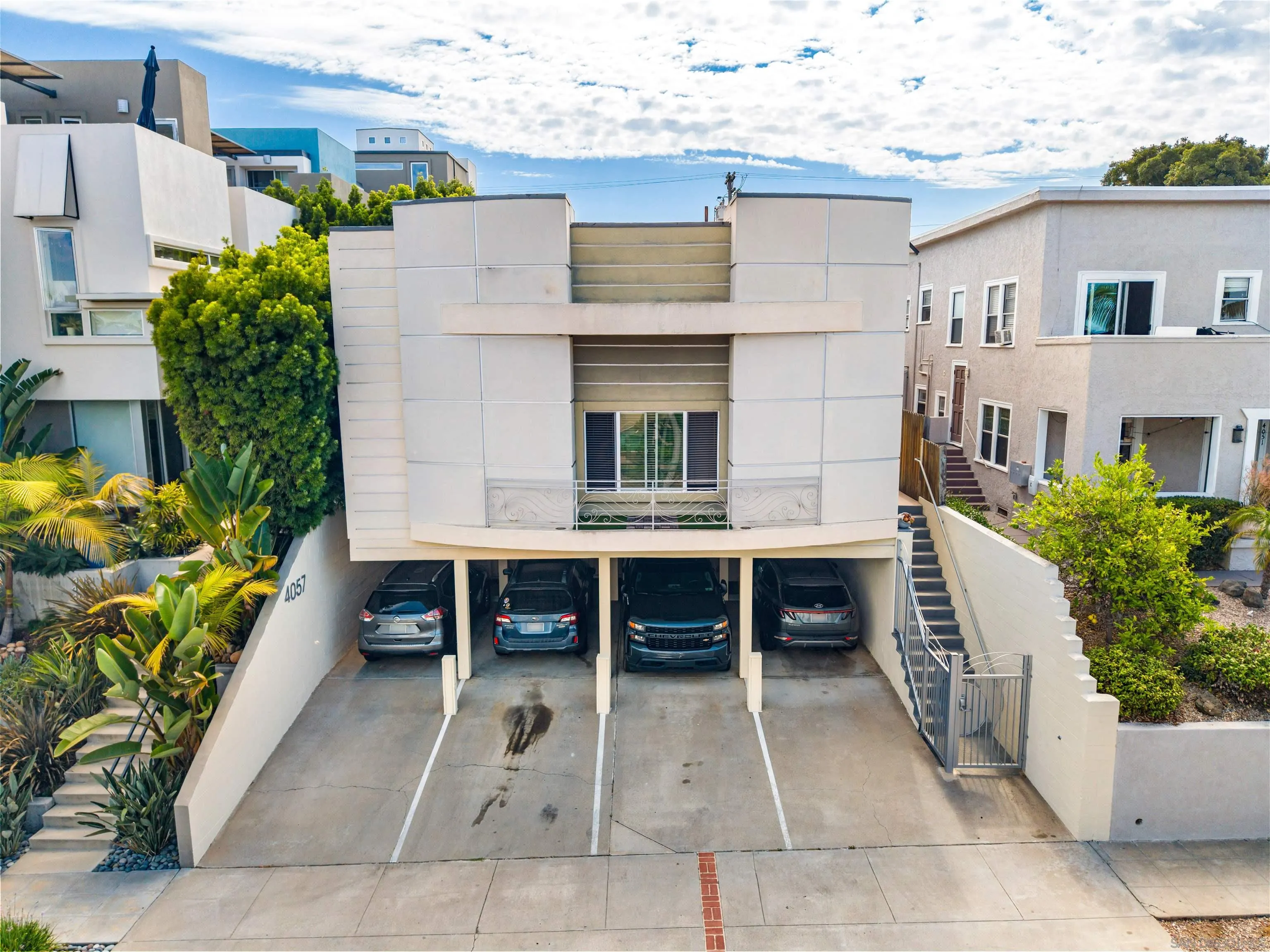 https://cdn.realtyfeed.com/cdn/127/260017987/adfc4f961185e966c42b0da46c3c4dfa.webp