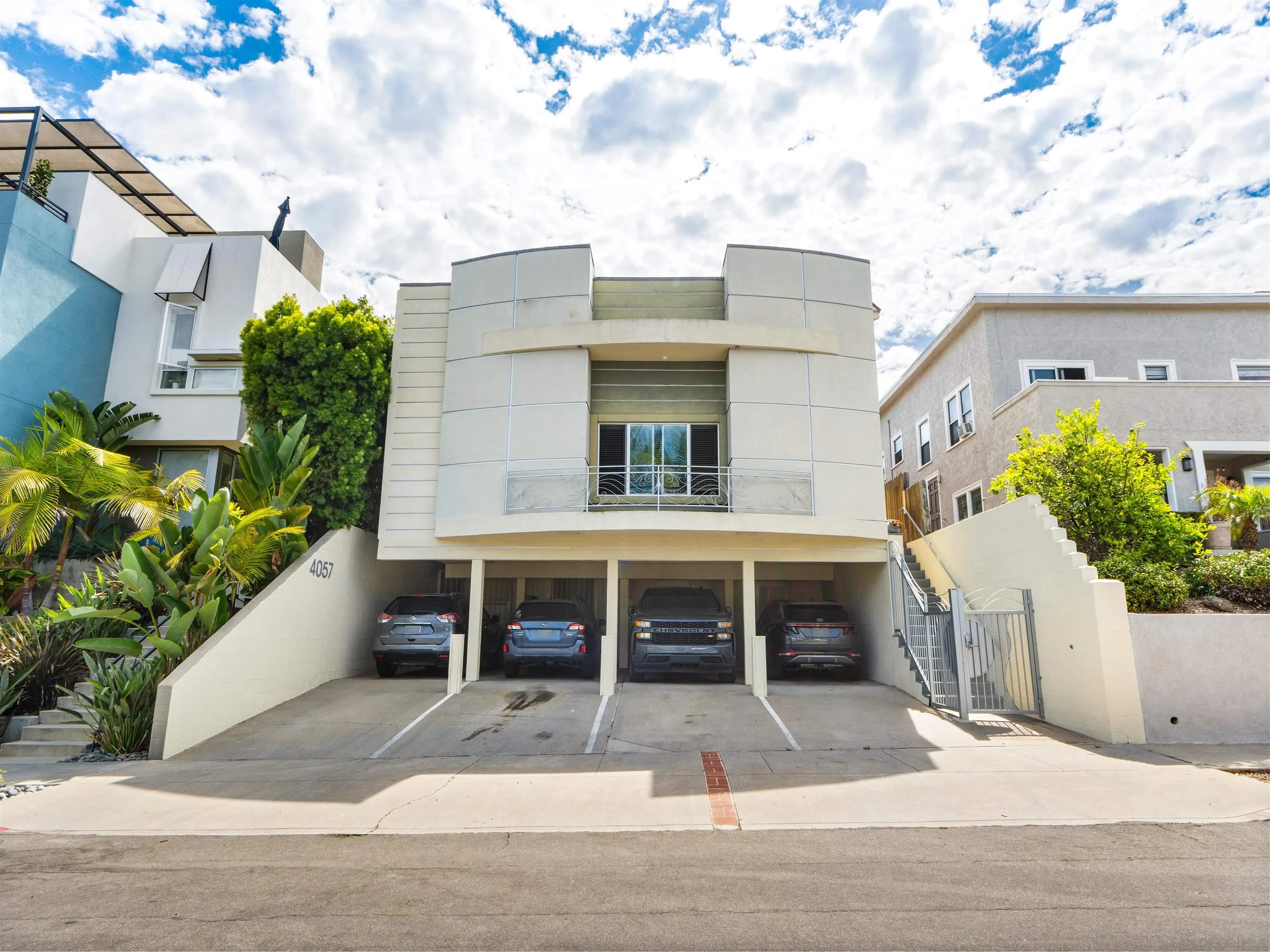 https://cdn.realtyfeed.com/cdn/127/260017987/e4ccfa9fe12f4c157fe6159849cd7115.webp