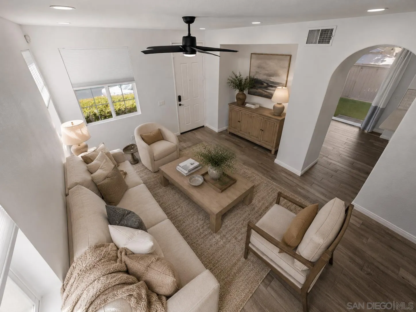 https://cdn.realtyfeed.com/cdn/127/260018000/d5dda5573d4c39e32687b1052bf74fad.webp