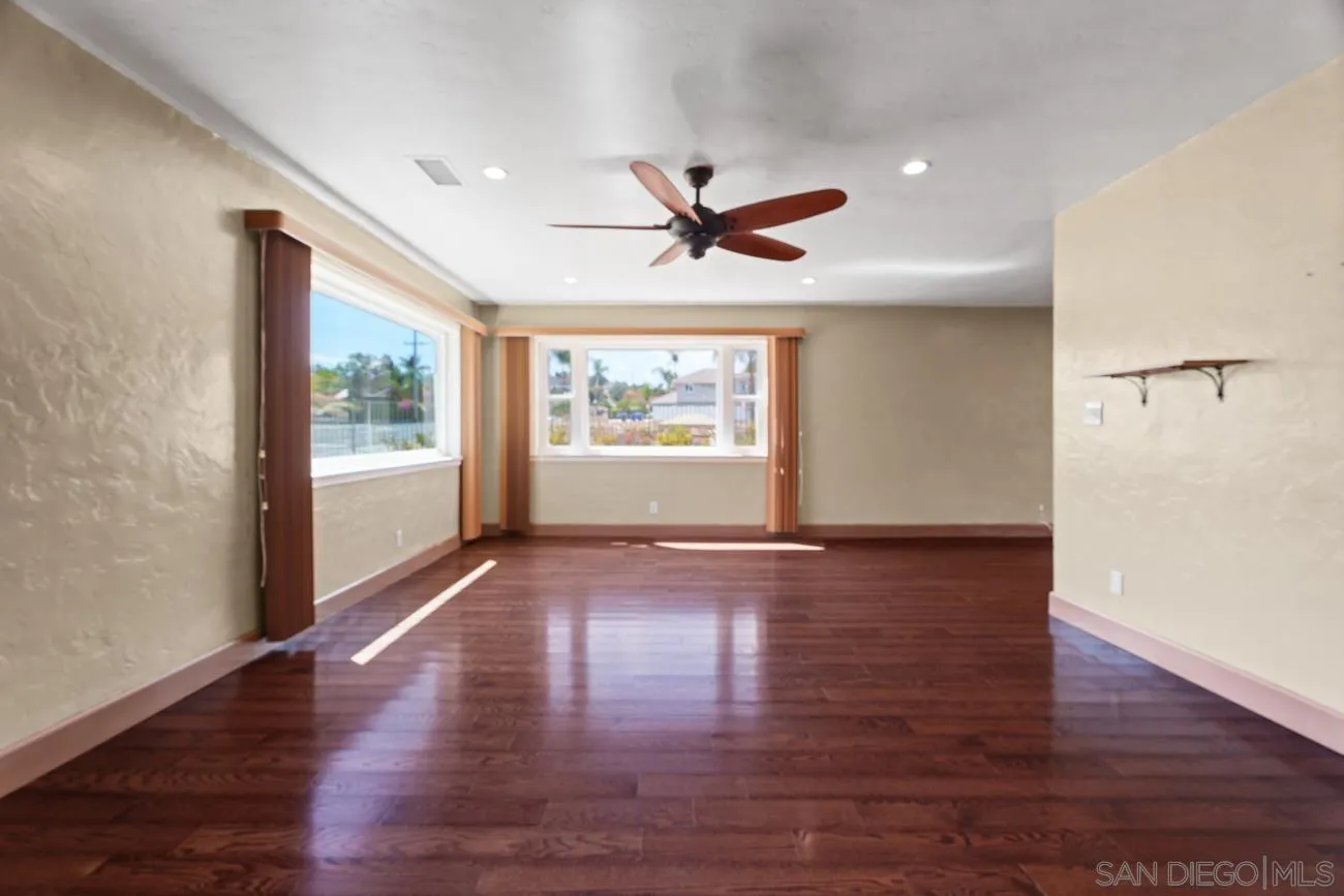 https://cdn.realtyfeed.com/cdn/127/260018005/0f758e659db8f2783408be4d70f705d6.webp