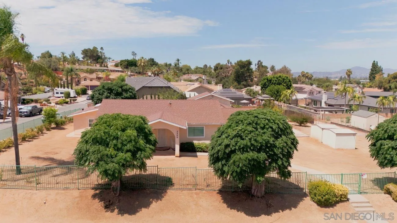 https://cdn.realtyfeed.com/cdn/127/260018005/2675d618a87ffdc988ff41cd14b1d36c.webp