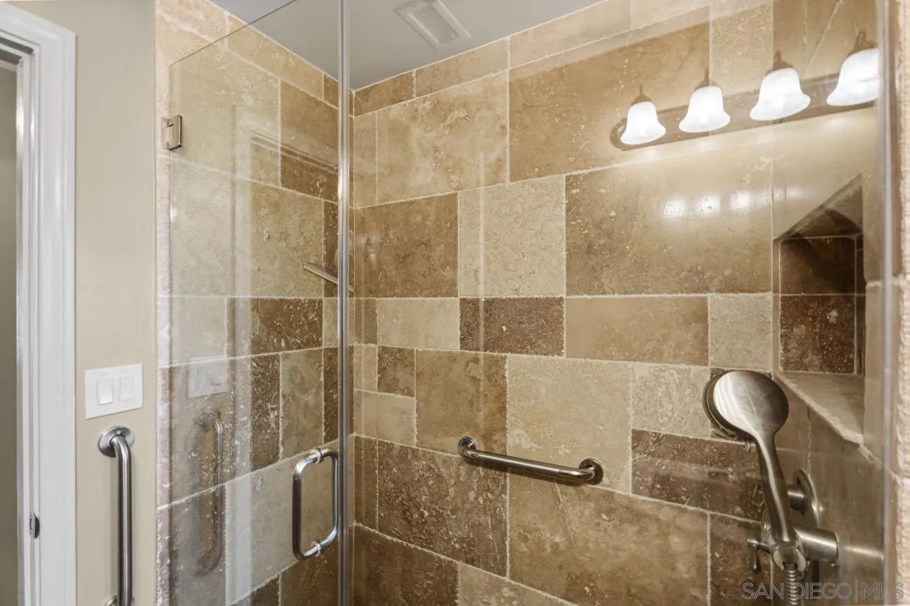 https://cdn.realtyfeed.com/cdn/127/260018005/43fa3c246310c3ea5dbca2ade4ff4dc0.webp