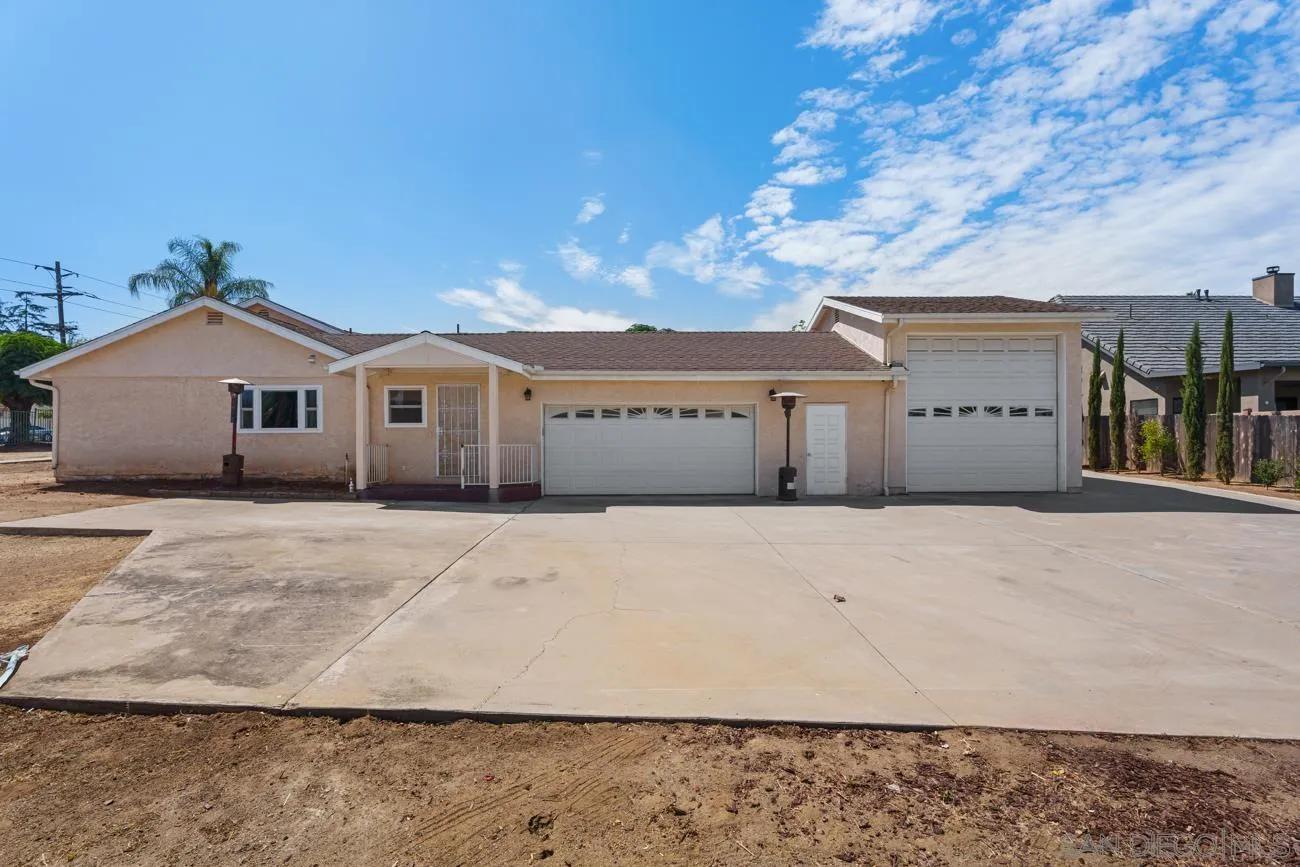 https://cdn.realtyfeed.com/cdn/127/260018005/7e072bb850107b673b4c5492bf73913e.webp