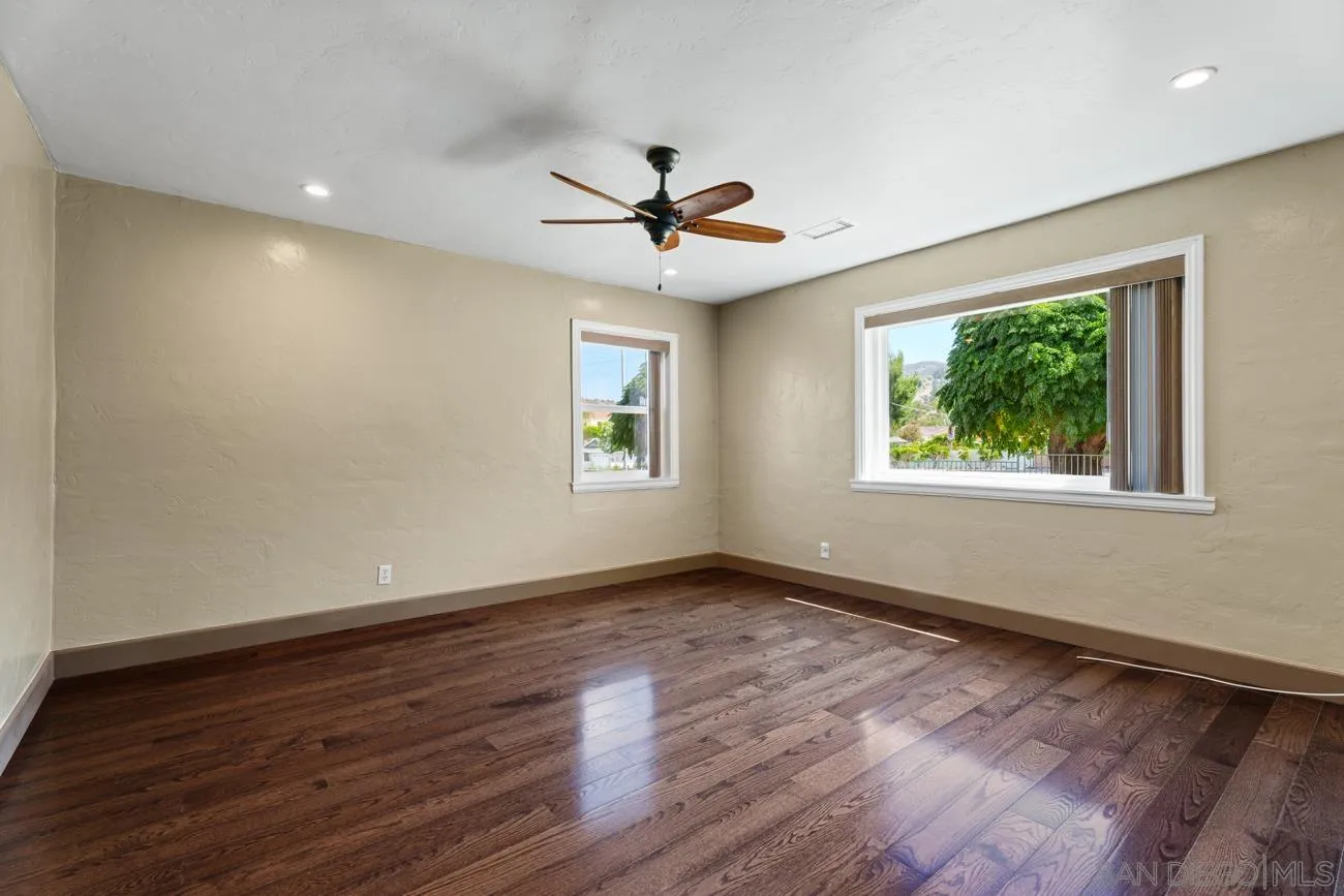 https://cdn.realtyfeed.com/cdn/127/260018005/82f64dbb6bd051735bb7fffc73cc845b.webp