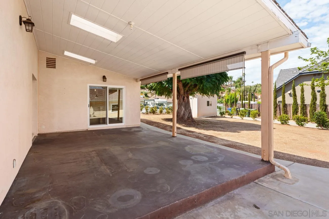 https://cdn.realtyfeed.com/cdn/127/260018005/a9f8db9671c6256b9684cdf2fa35c0f7.webp