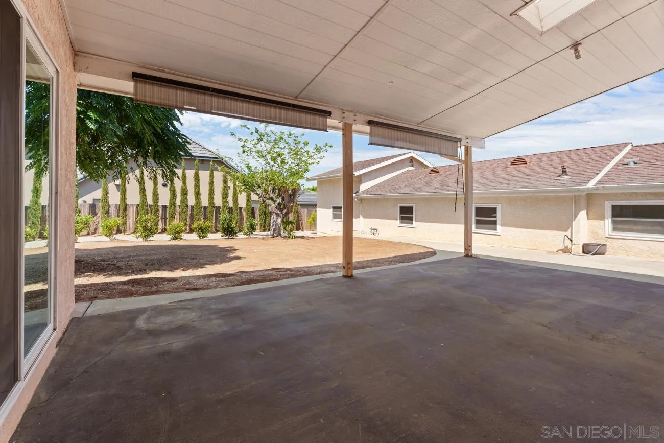 https://cdn.realtyfeed.com/cdn/127/260018005/ca6a3720a840ae2db0a5750ec111d1d8.webp