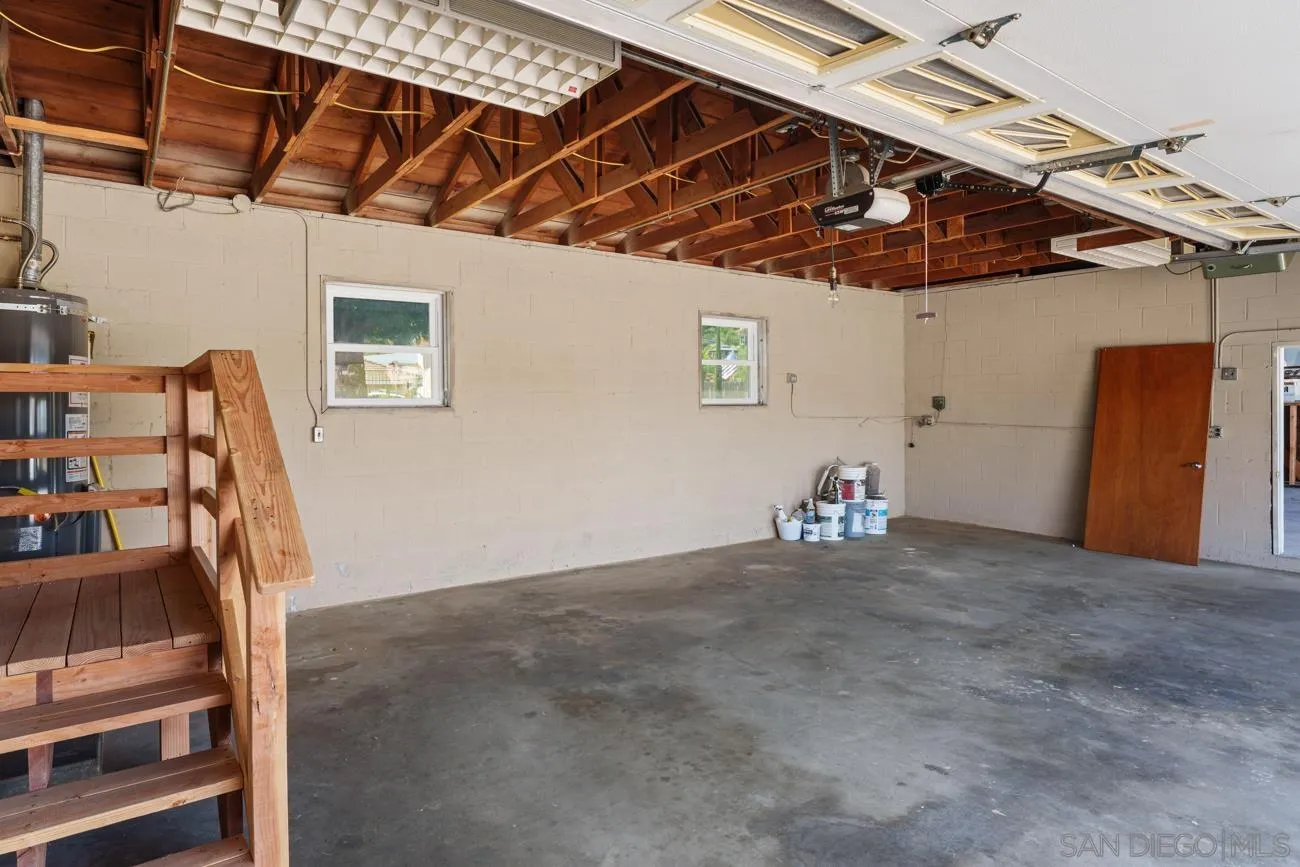 https://cdn.realtyfeed.com/cdn/127/260018005/cb1b78d2abf00827be5ed1de570fdecb.webp