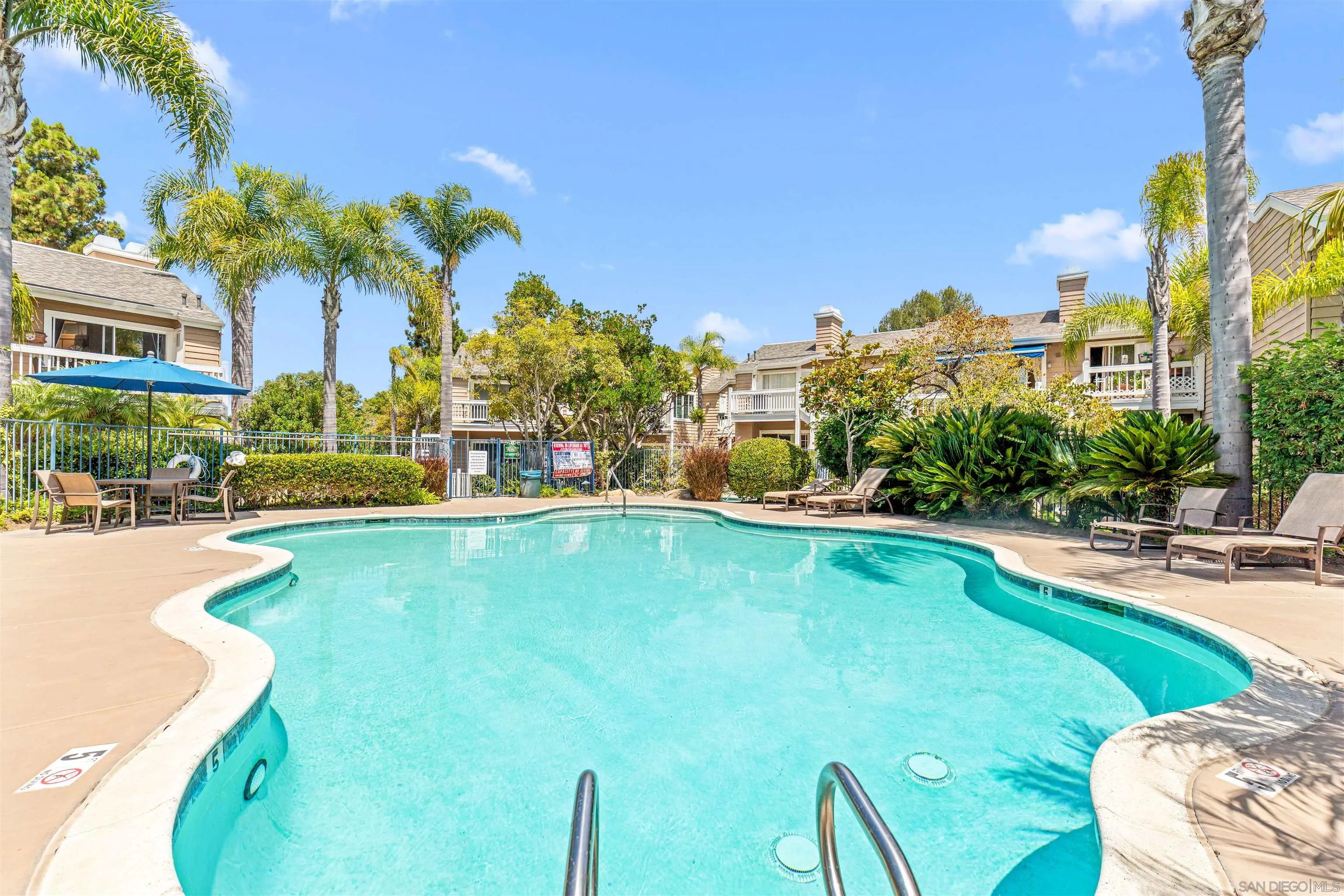 https://cdn.realtyfeed.com/cdn/127/260018009/1e6a10df040bef768c3deffe3836bc8f.webp