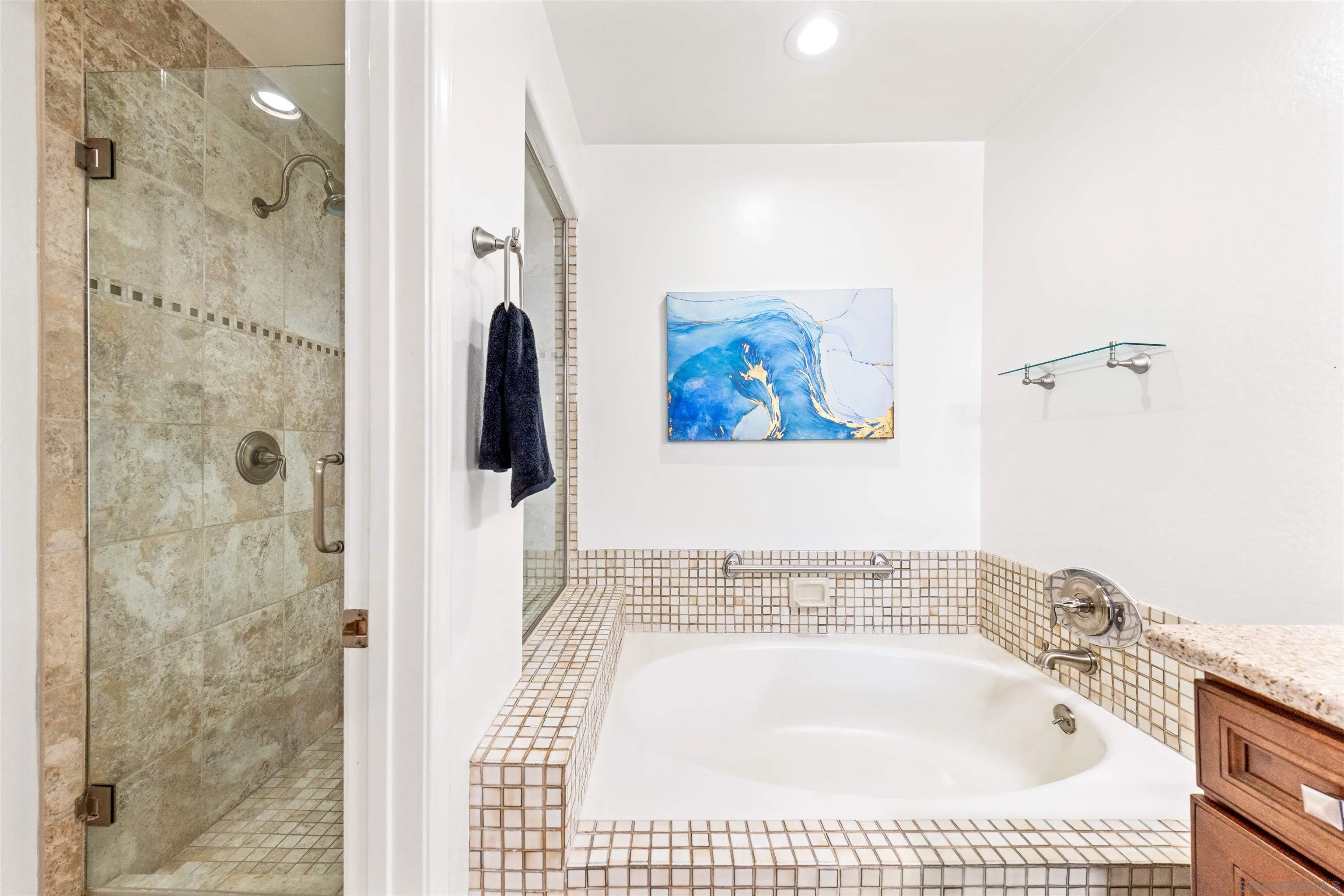 https://cdn.realtyfeed.com/cdn/127/260018009/2914374ab59191d1f6e12848205fff61.webp