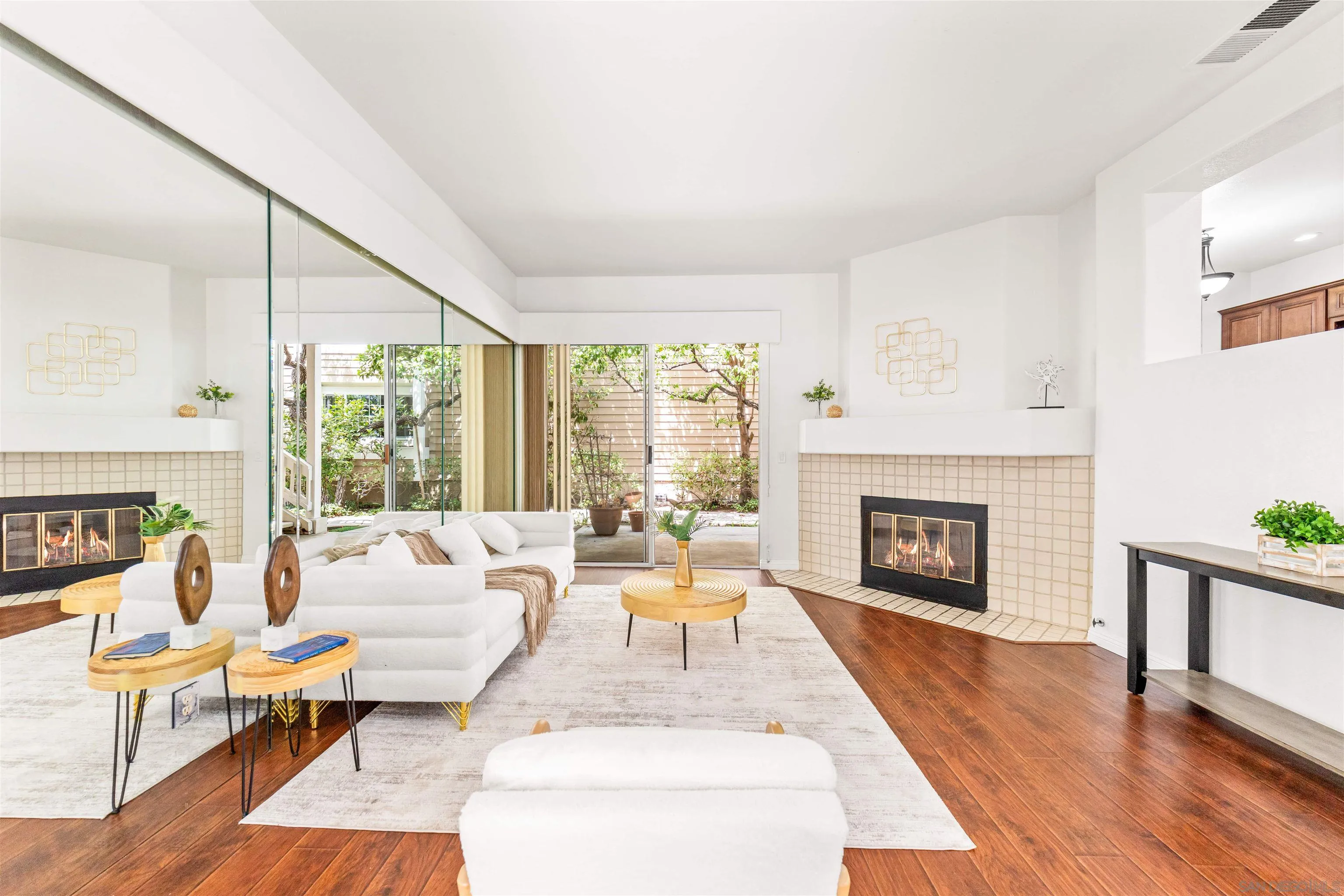 https://cdn.realtyfeed.com/cdn/127/260018009/68dd61476f4141d0091c9c0513be4257.webp