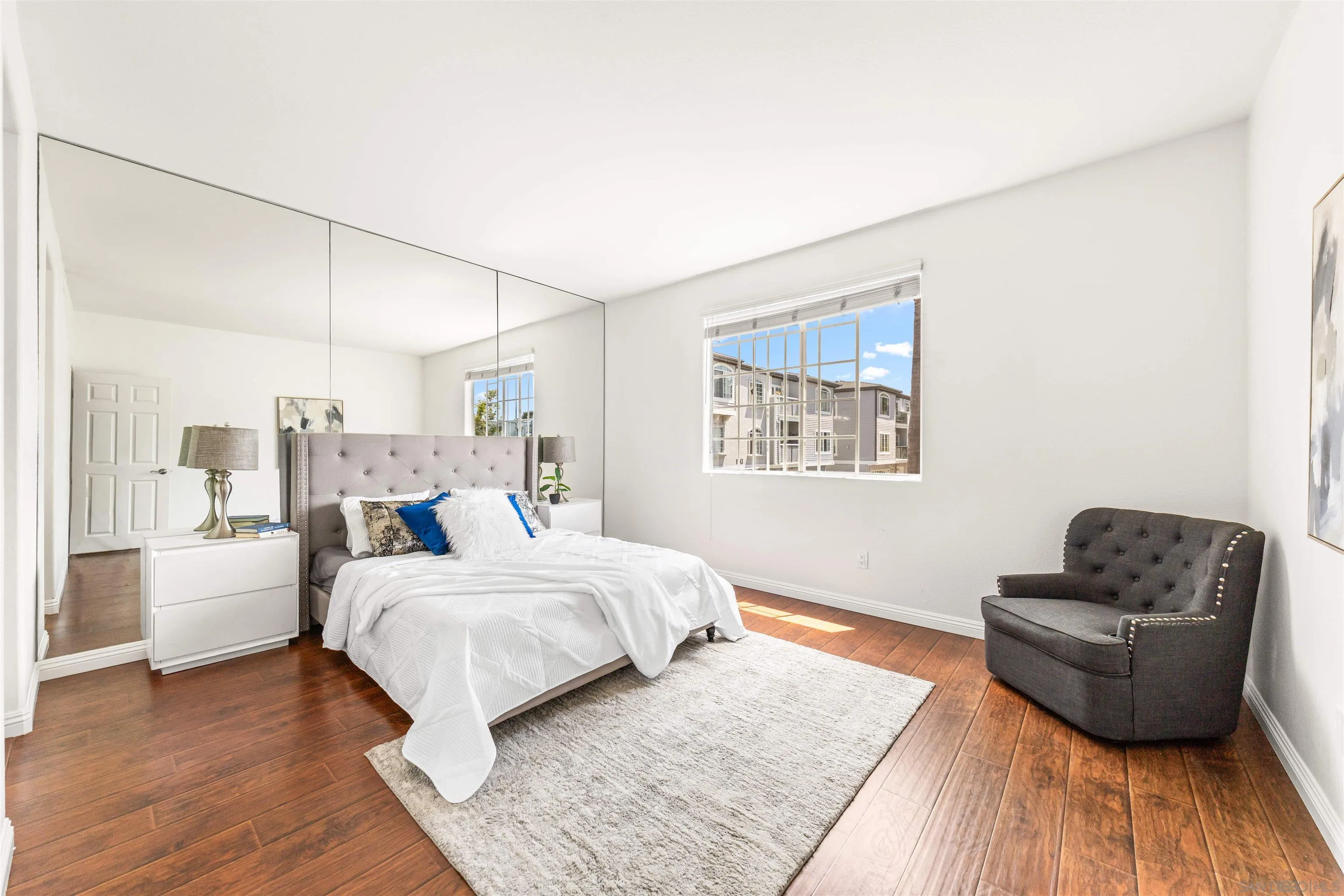 https://cdn.realtyfeed.com/cdn/127/260018009/7afd511719a2b4b235929cbc5c7b05dc.webp