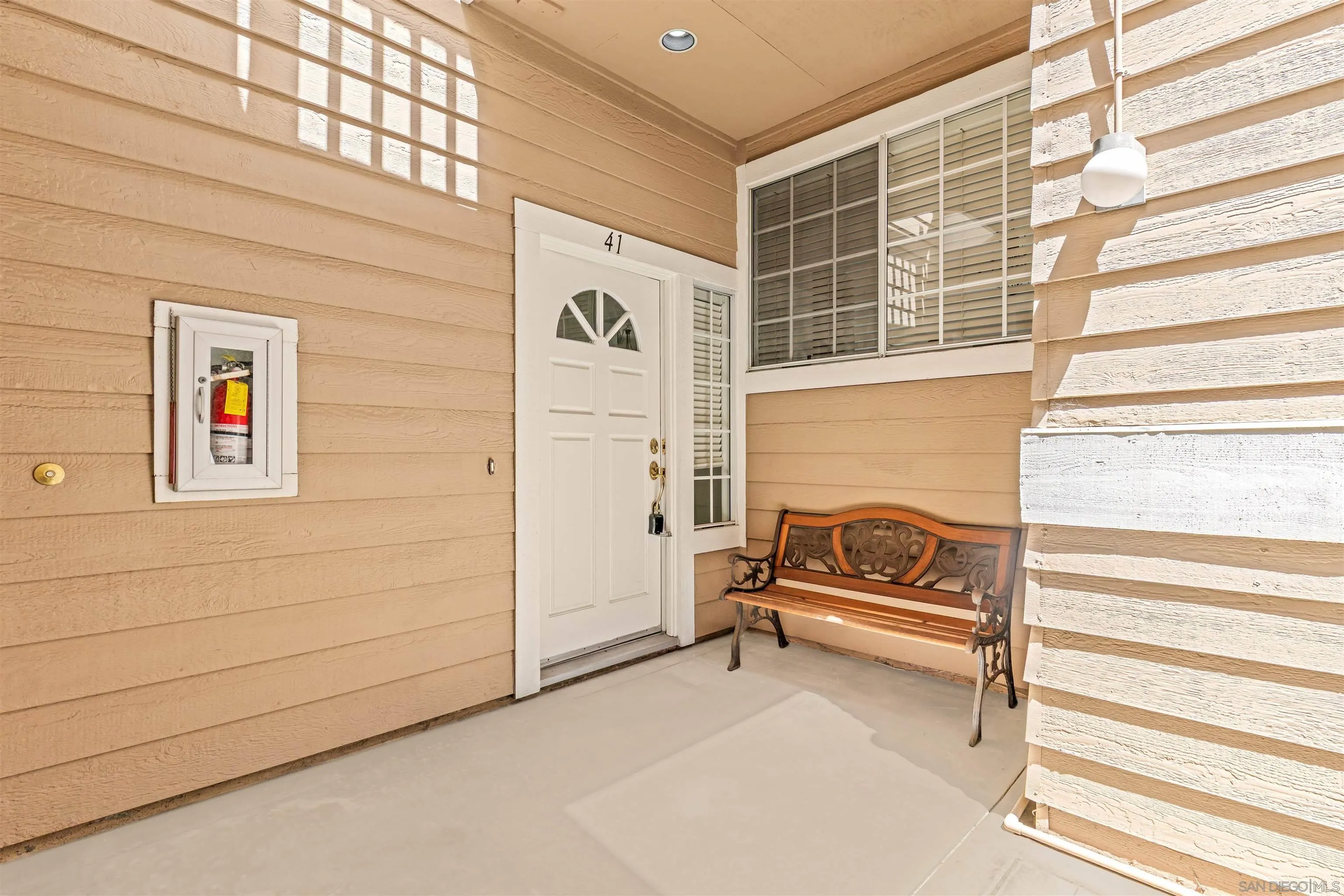 https://cdn.realtyfeed.com/cdn/127/260018009/a17e3a84674cad68b6b4ff79cec9dac4.webp