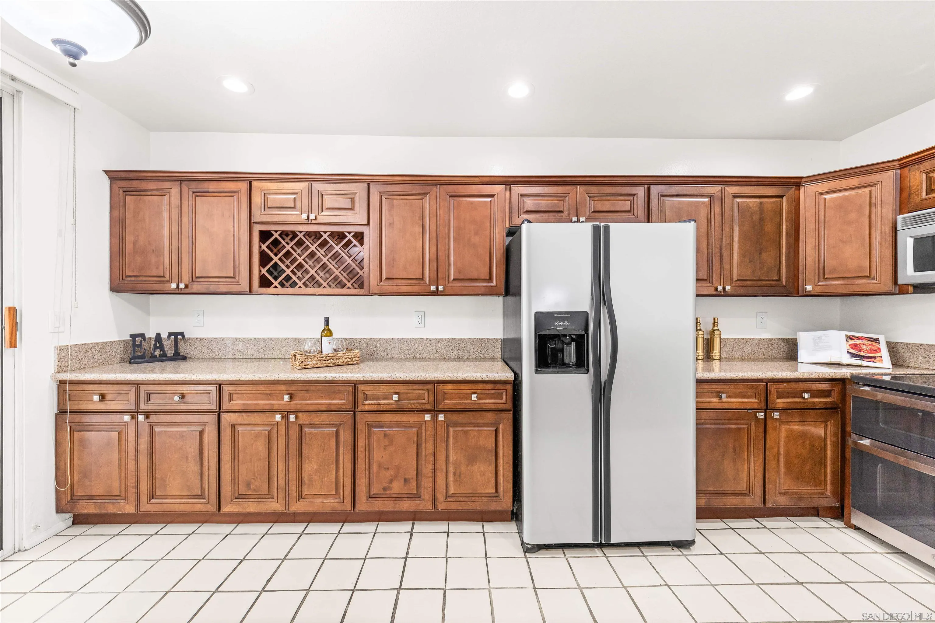https://cdn.realtyfeed.com/cdn/127/260018009/b42dffe4096ef5858041b6553e06dc3f.webp