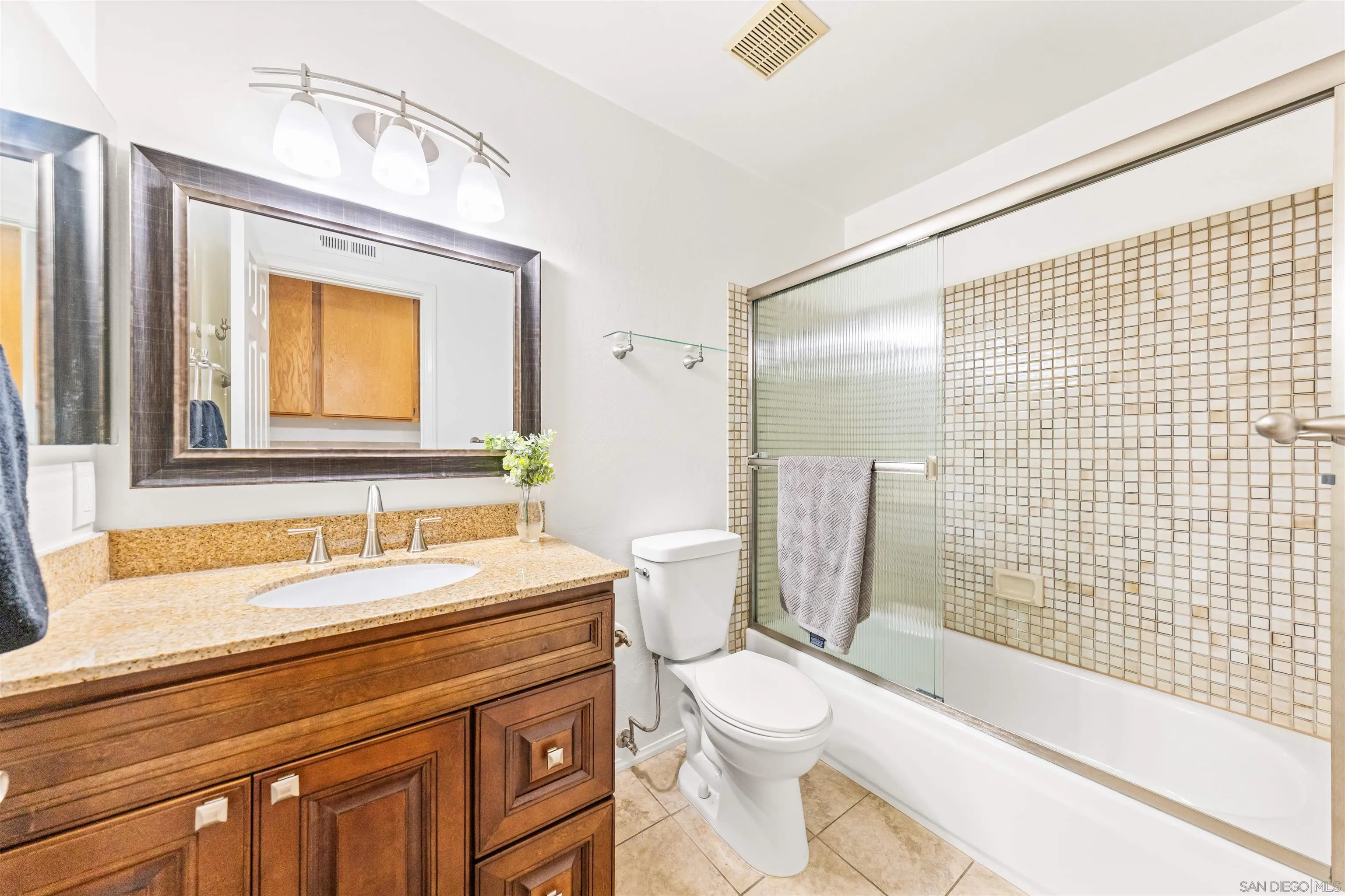 https://cdn.realtyfeed.com/cdn/127/260018009/dd7c4cdcabf86edfac857221b77f0031.webp