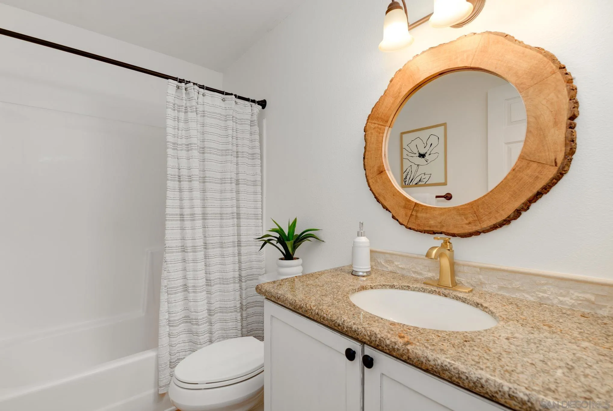 Photo #20: 260018010 Listing: Photo #20