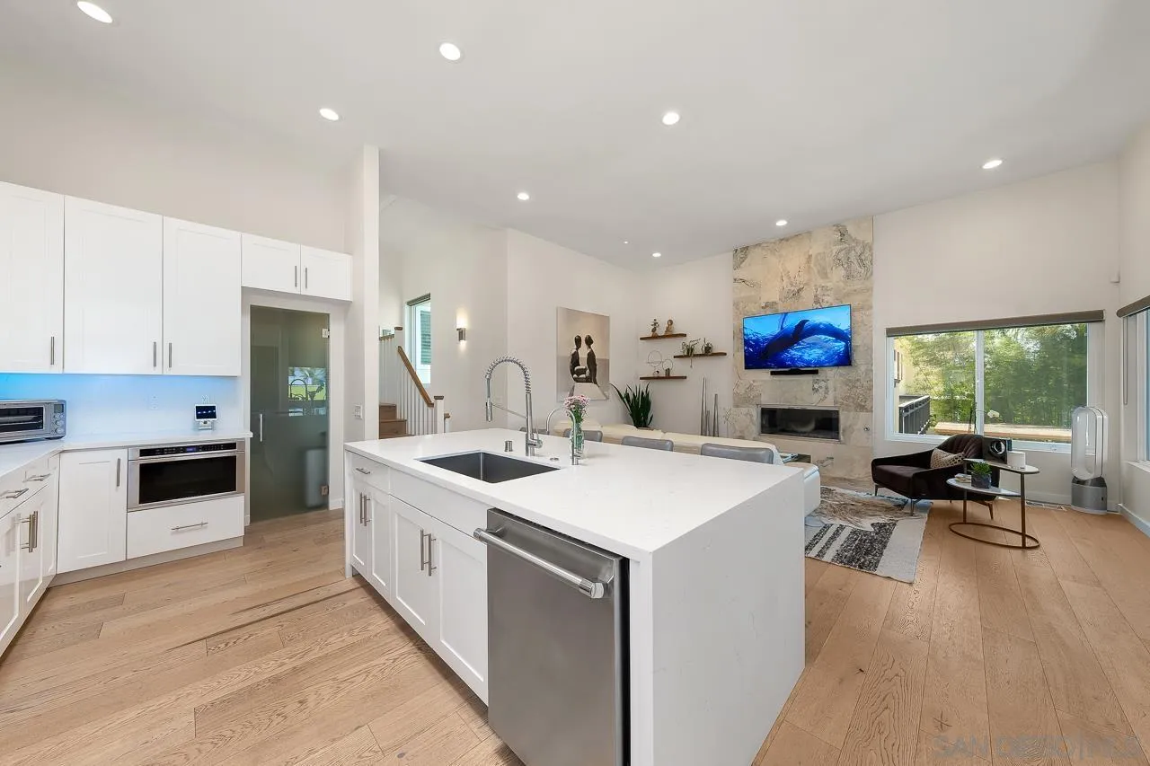 https://cdn.realtyfeed.com/cdn/127/260018011/6fa009969ac23e74719da117b6b388e2.webp