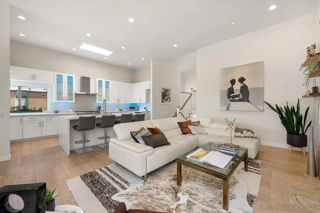 https://cdn.realtyfeed.com/cdn/127/260018011/a5902de6de7cc521af63e50c5dc62ed3.webp