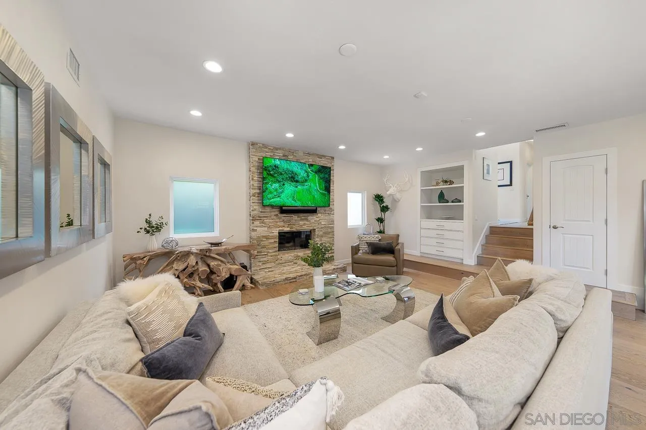 https://cdn.realtyfeed.com/cdn/127/260018011/b4586f00cd273f4c9b710c907e4a224a.webp