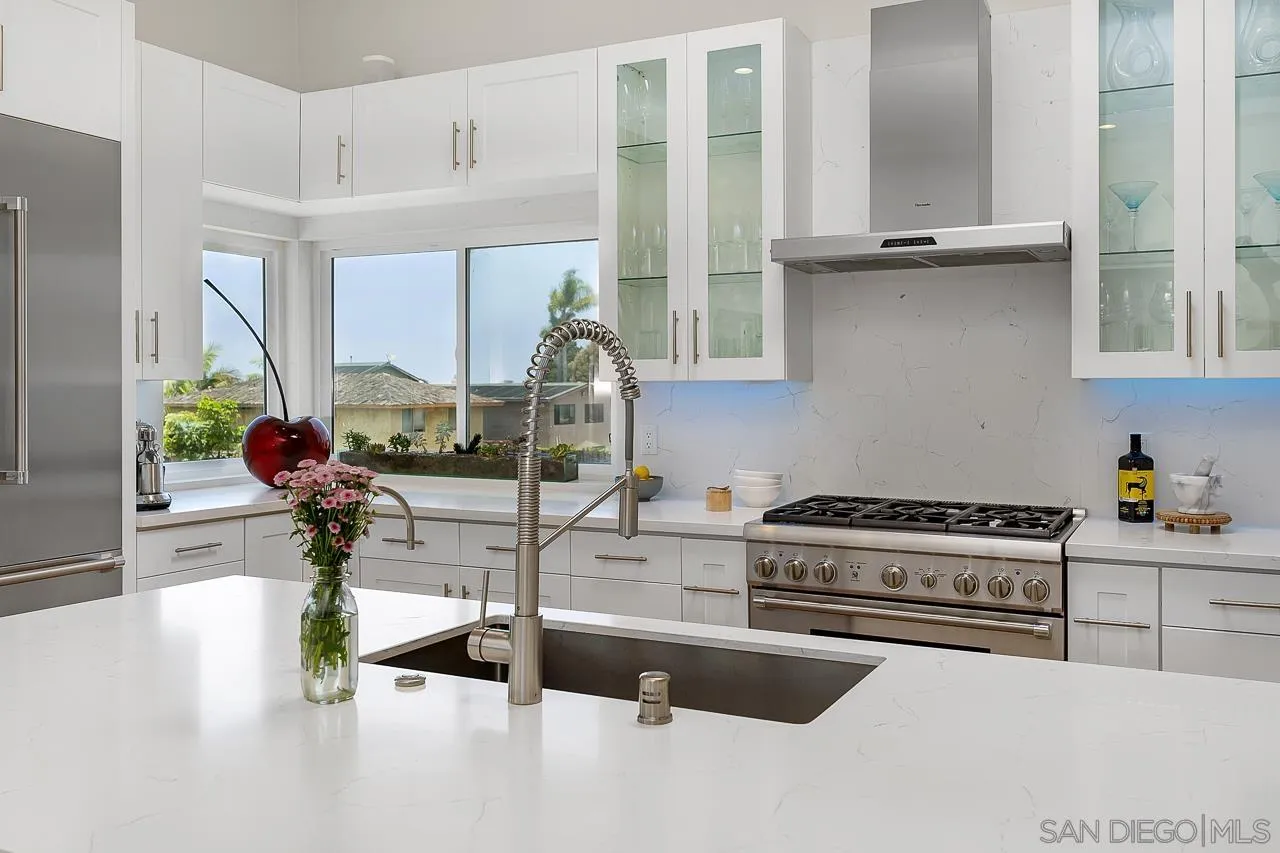 https://cdn.realtyfeed.com/cdn/127/260018011/d31fddd1f0eb692545fb6486be9d9e82.webp