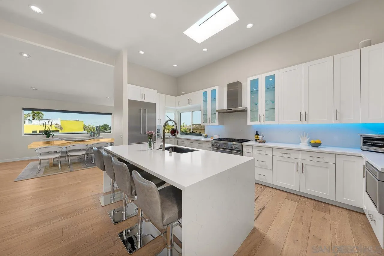 https://cdn.realtyfeed.com/cdn/127/260018011/d32c9cad9973f742161891a5c2583af0.webp