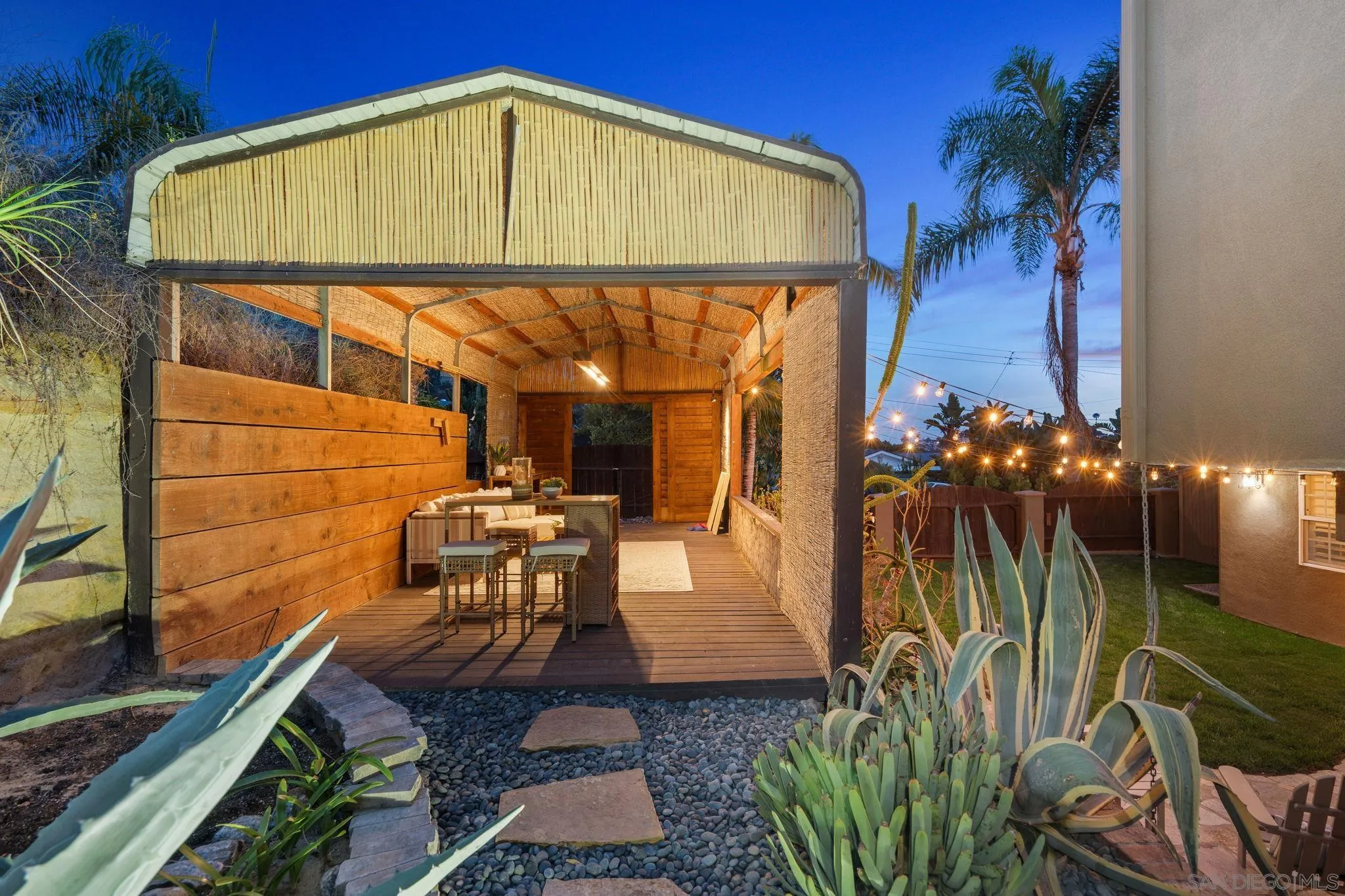 https://cdn.realtyfeed.com/cdn/127/260018012/1edb5c48390368c1eca8833f332c6ae3.webp