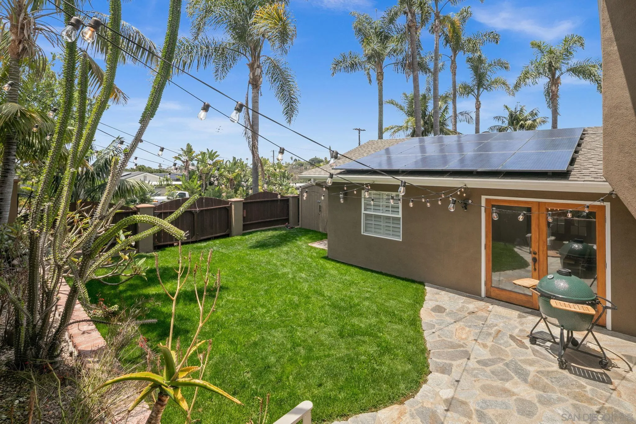 https://cdn.realtyfeed.com/cdn/127/260018012/2f30de57b018d843e49fdfad80974f02.webp