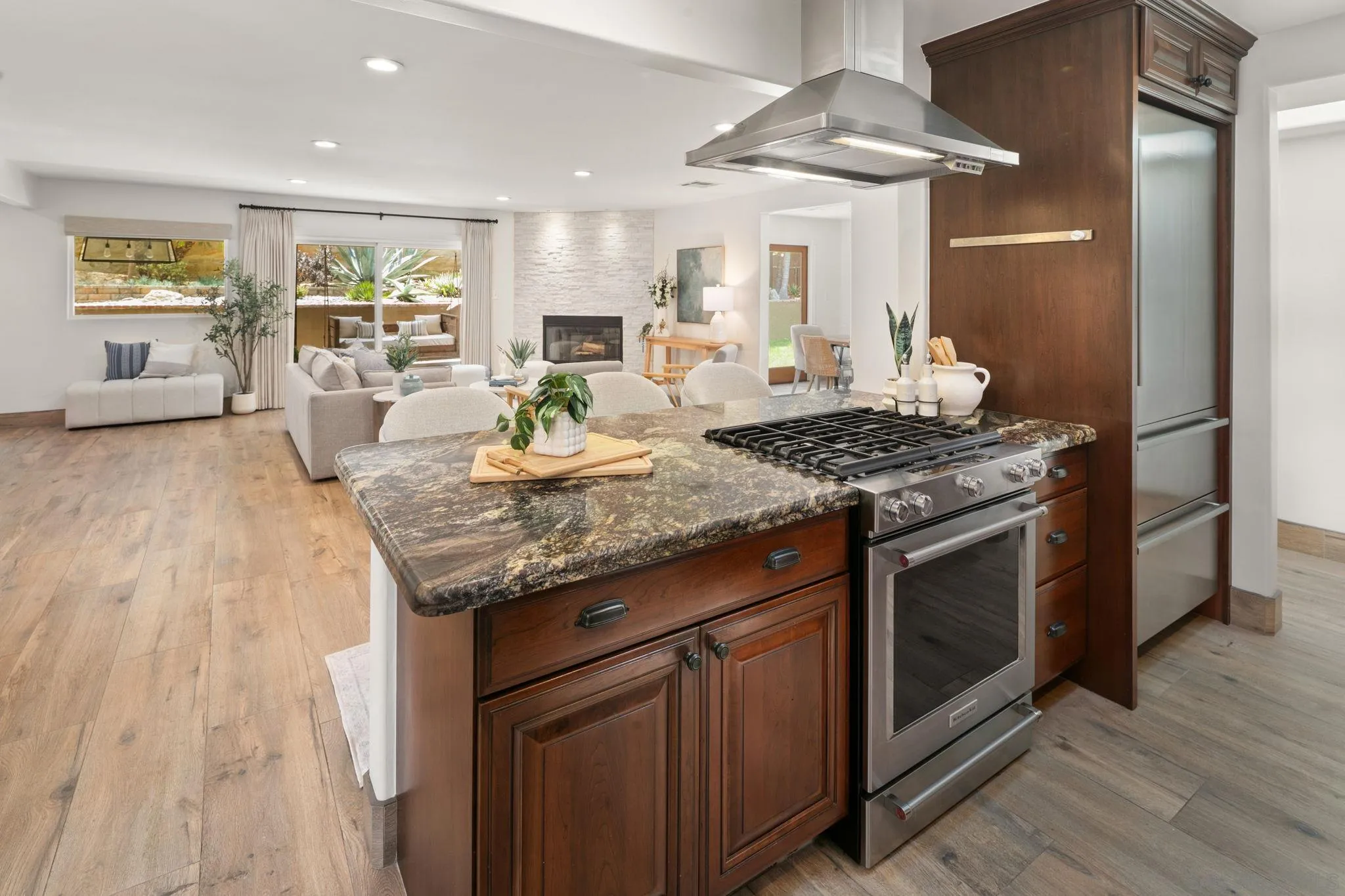 https://cdn.realtyfeed.com/cdn/127/260018012/84c2d6b2635238fd3f2613dddf0202cb.webp