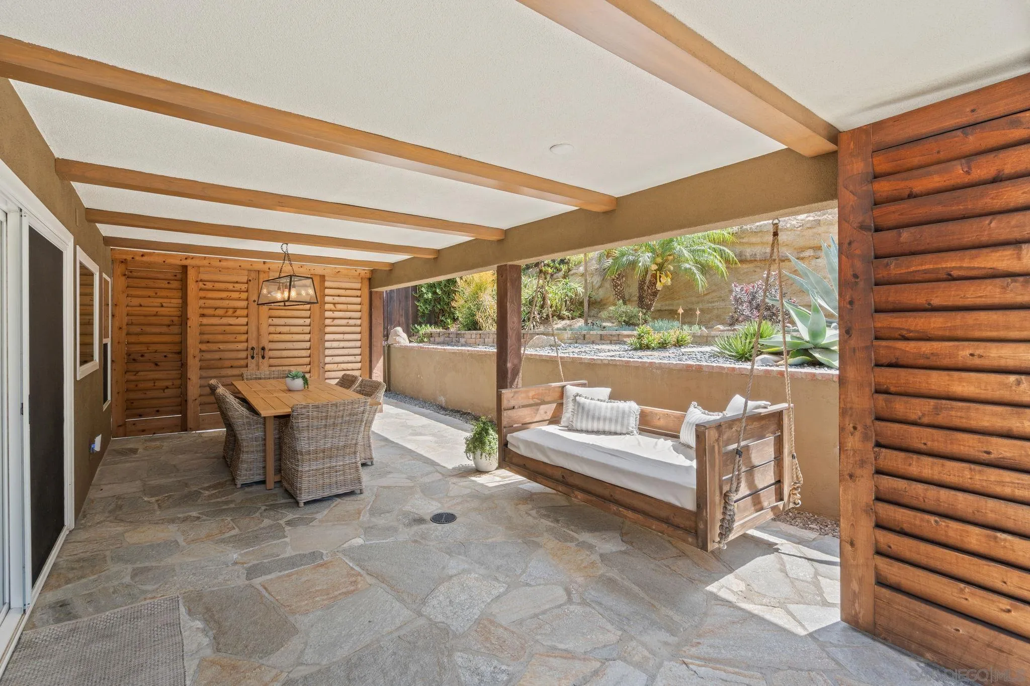 https://cdn.realtyfeed.com/cdn/127/260018012/f8385a9e67e470ad0914367c2c81efc2.webp