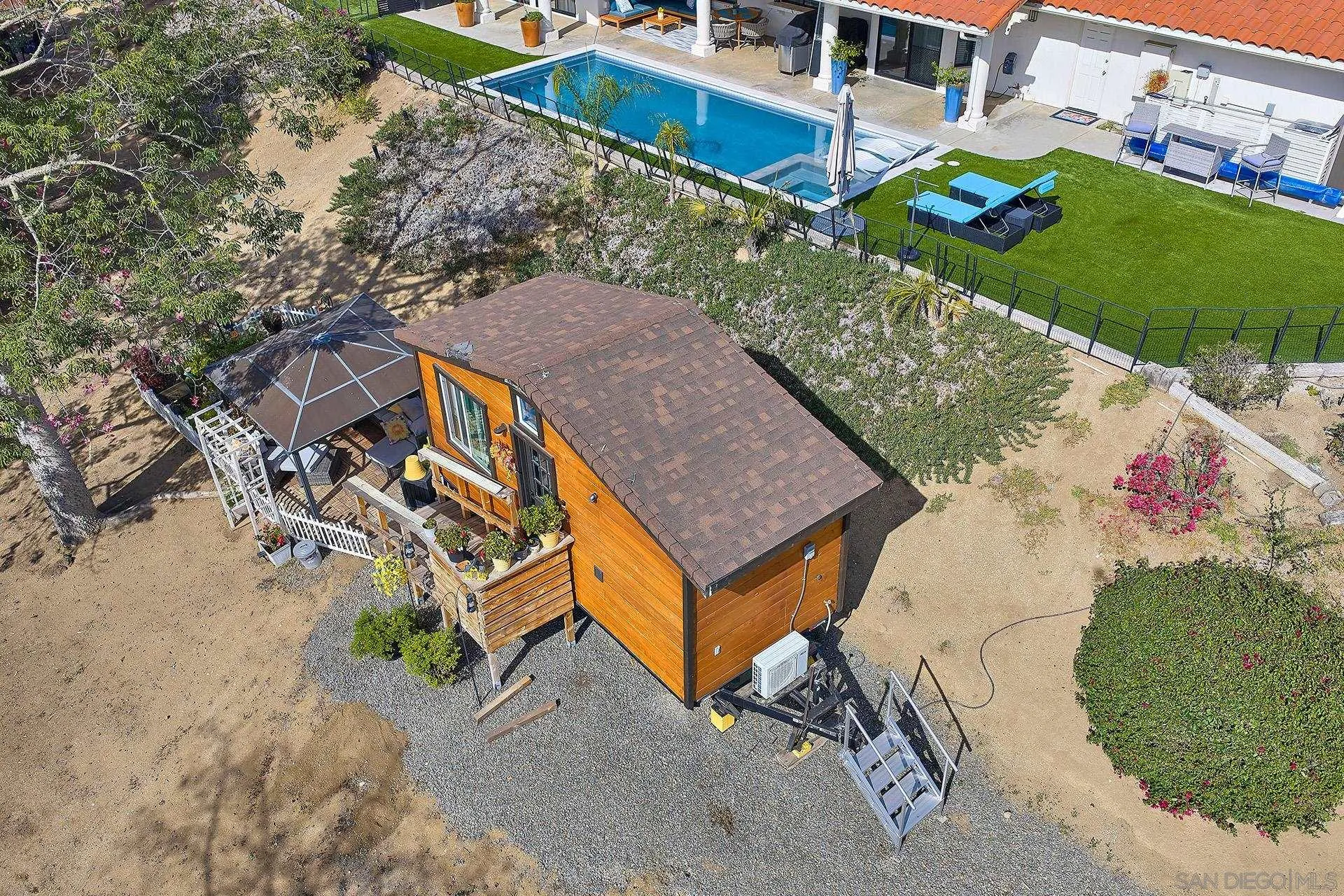 https://cdn.realtyfeed.com/cdn/127/260018018/abbfdff16bbd33cac7e8a858554c715f.webp