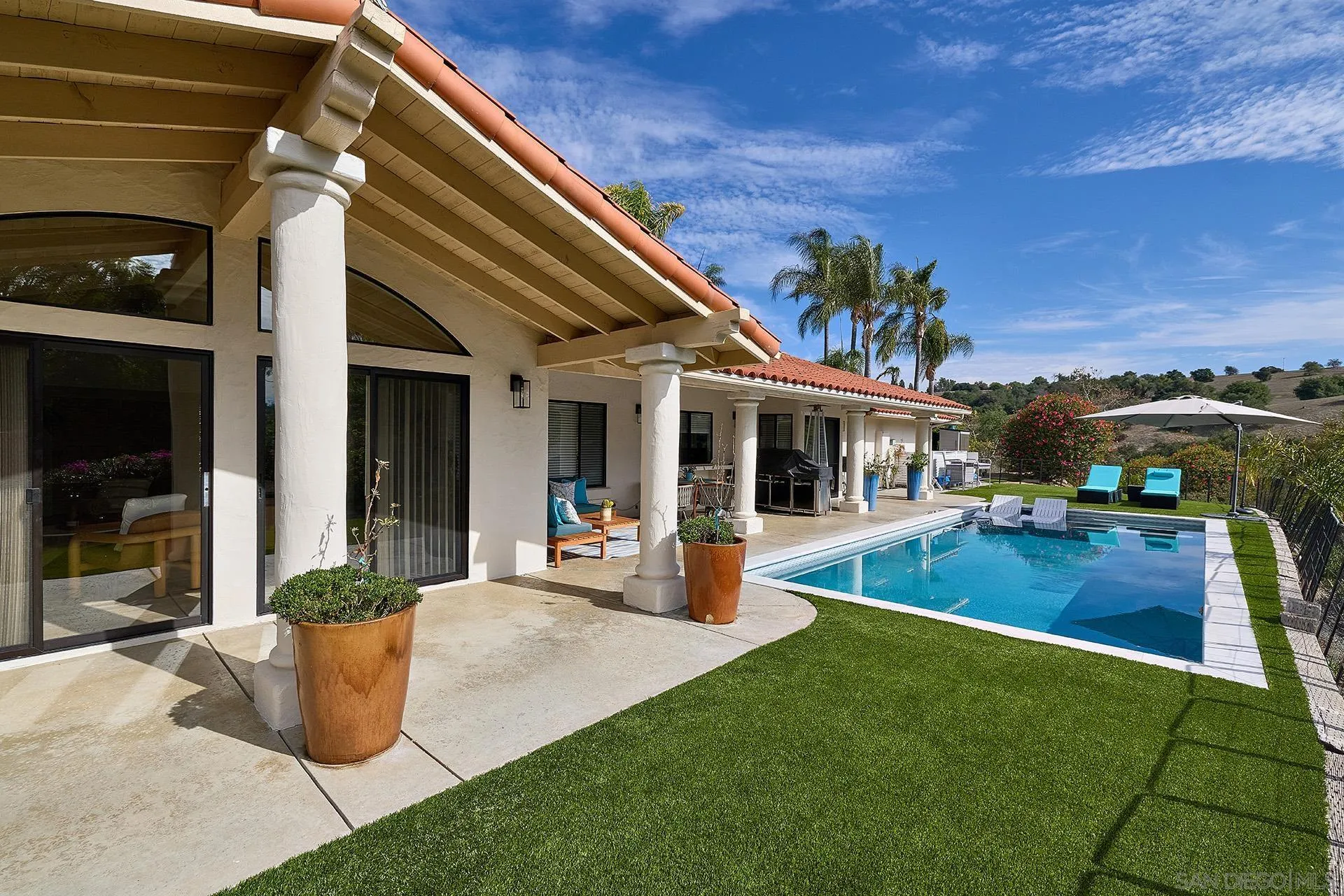 https://cdn.realtyfeed.com/cdn/127/260018018/ac5686c24f1a1abd223f81455665df58.webp