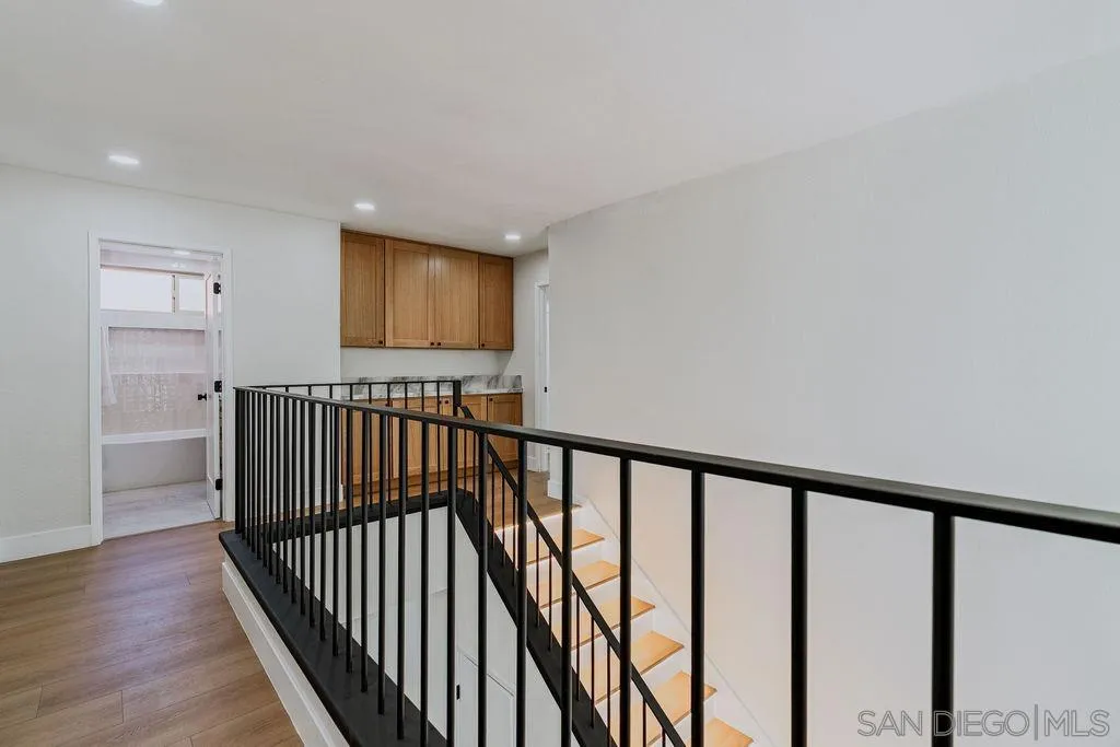 https://cdn.realtyfeed.com/cdn/127/260018021/0bea579b2bb9a684a77409393d3be76f.webp