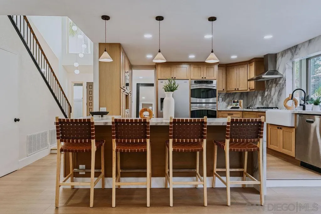 https://cdn.realtyfeed.com/cdn/127/260018021/85da3437f668014e4b6d24bf64df750a.webp