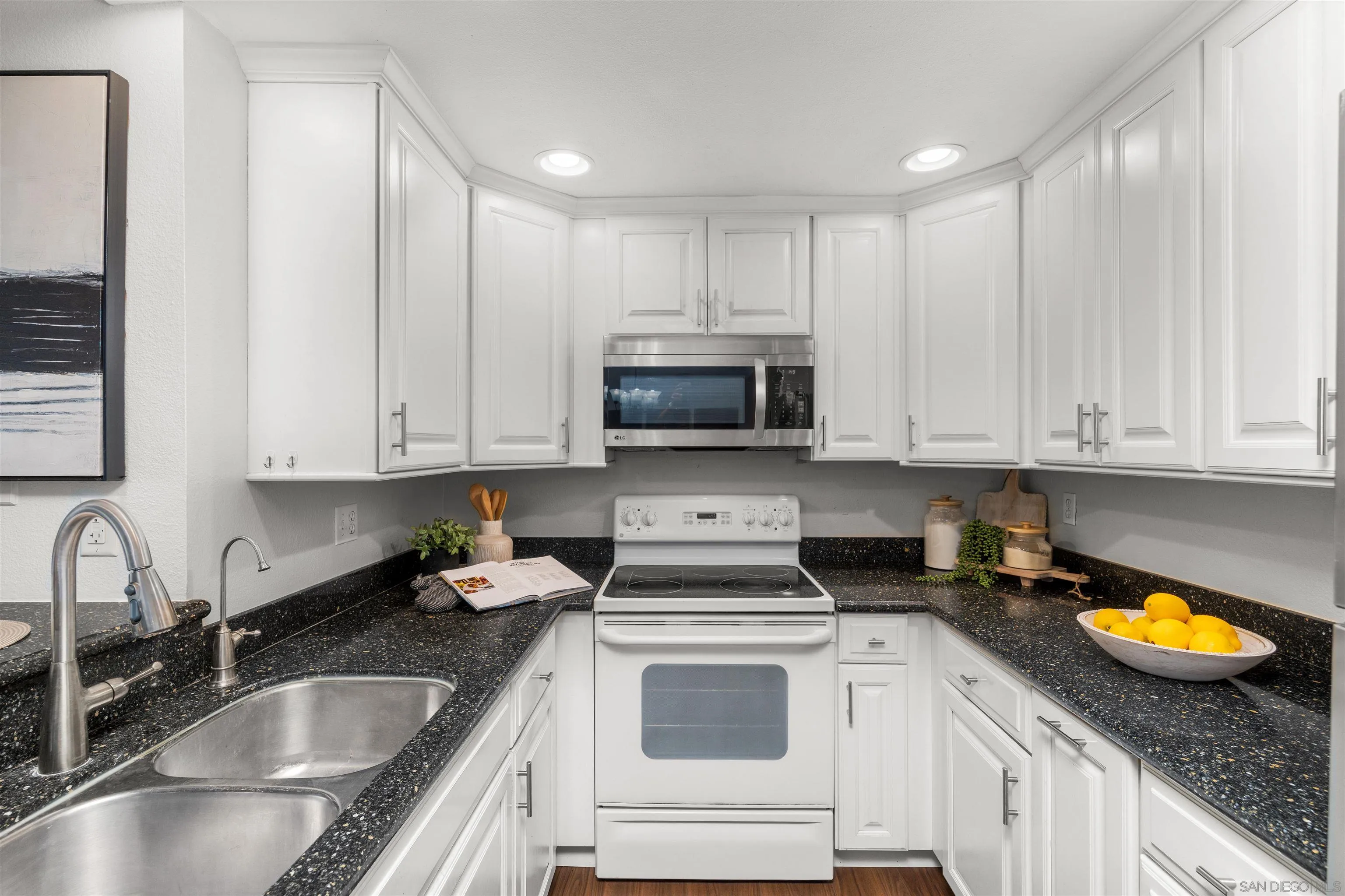 Photo #9: 260018024 Listing: Photo #9