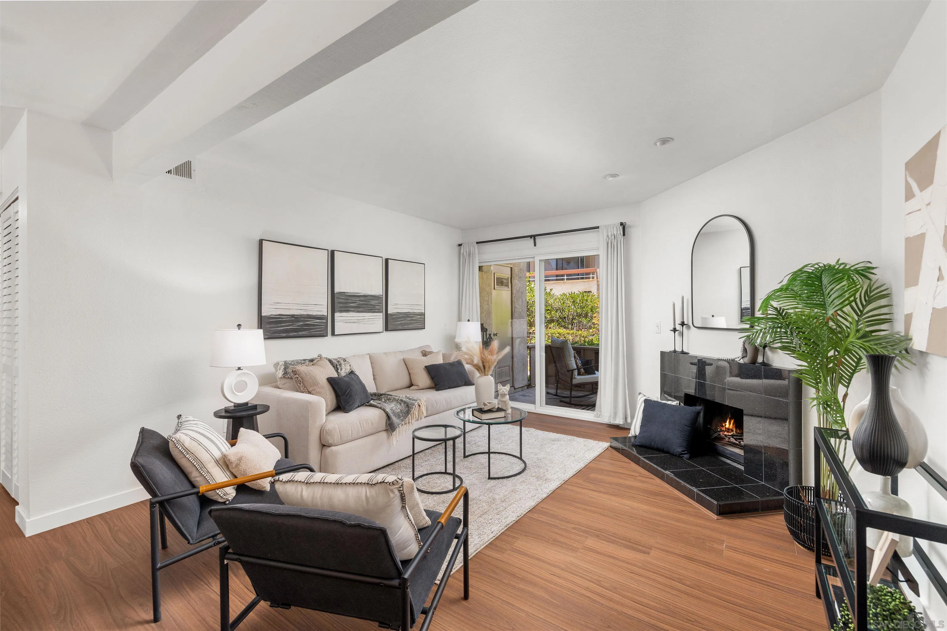 Photo #2: 260018024 Listing: Photo #2