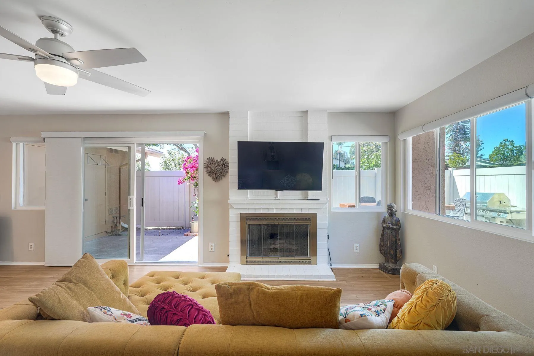 https://cdn.realtyfeed.com/cdn/127/260018026/496baeca4a093a6390c7a09c5df496e8.webp