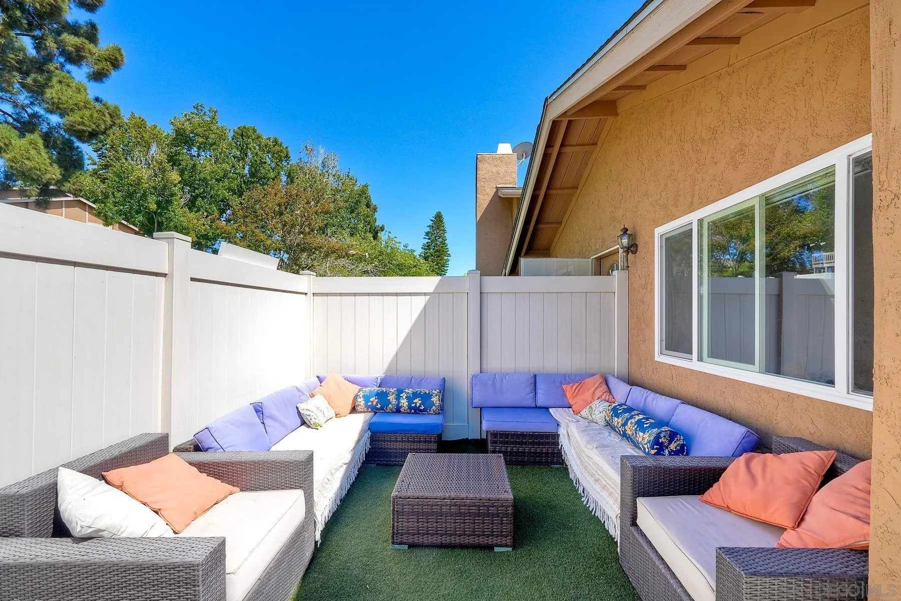 https://cdn.realtyfeed.com/cdn/127/260018026/750e8325b20cf527d7e811a3bdc91f93.webp