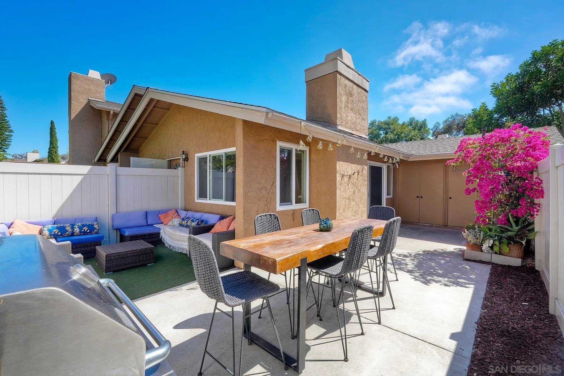 https://cdn.realtyfeed.com/cdn/127/260018026/e232a8f4879f42067d5004ed76d5c963.webp