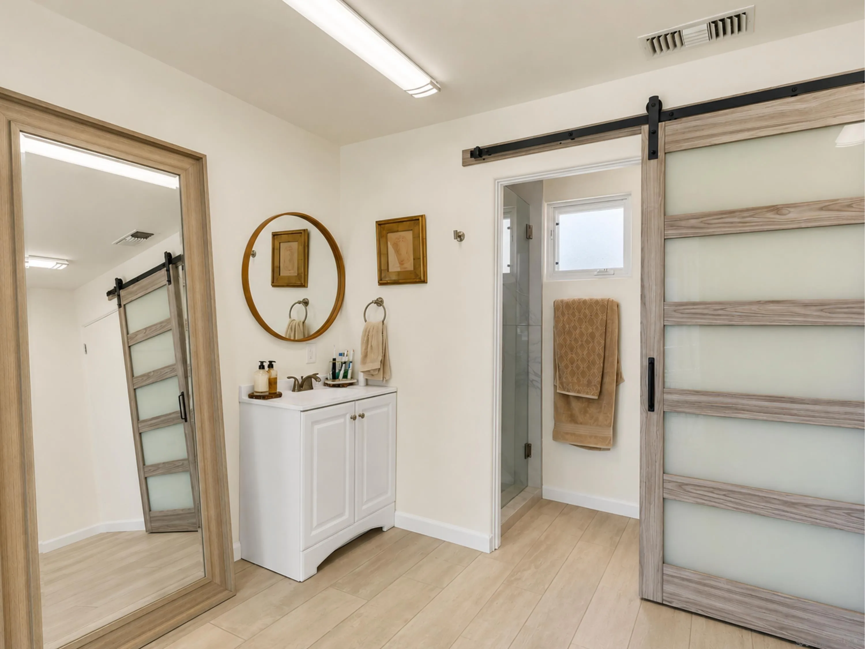 https://cdn.realtyfeed.com/cdn/127/260018030/276cb8128a1aae96df25aab492f8568f.webp
