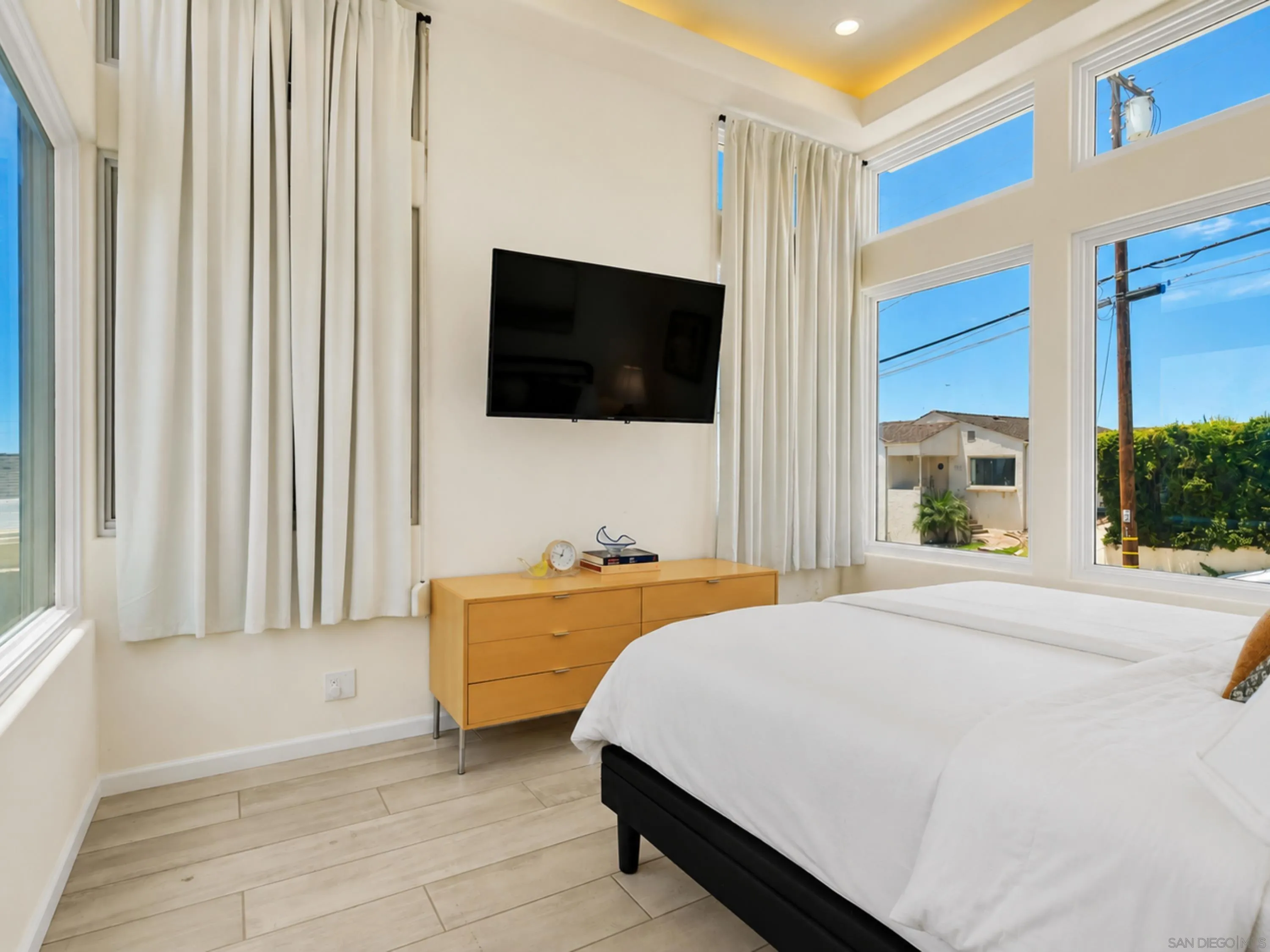 https://cdn.realtyfeed.com/cdn/127/260018030/e67010ed39158a5d1e997cd268d0b3bf.webp